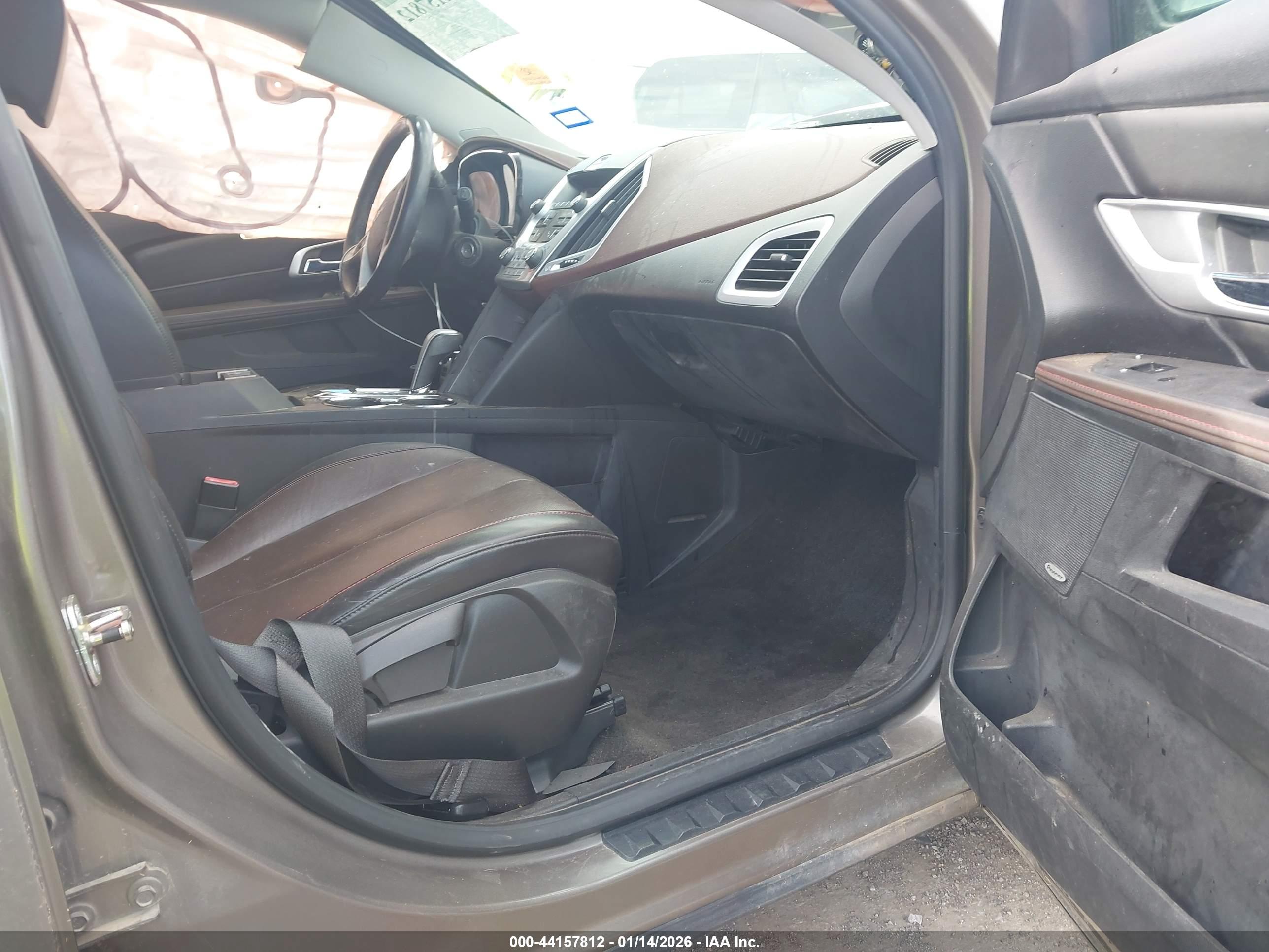 GMC TERRAIN image 5