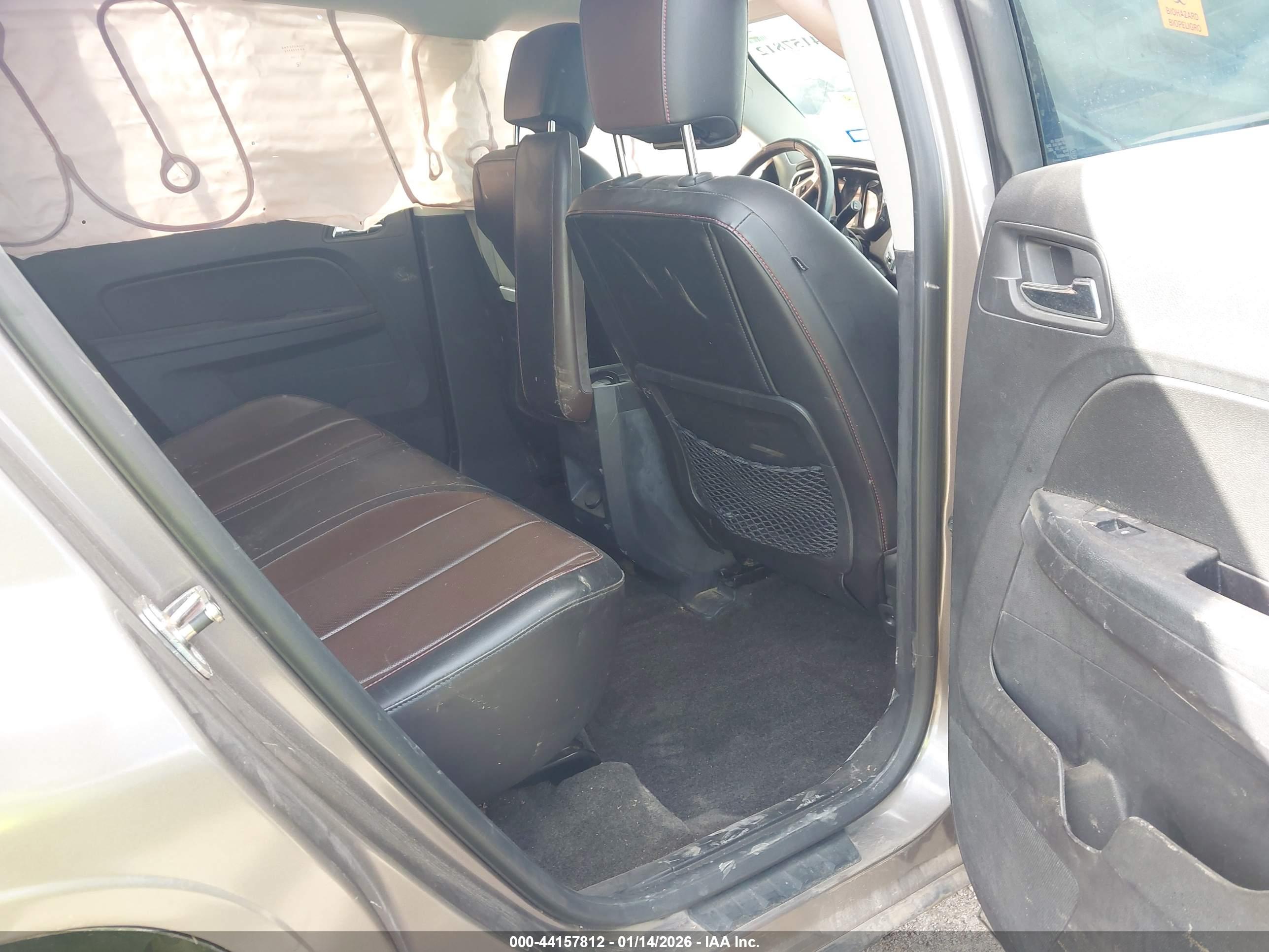 GMC TERRAIN image 8