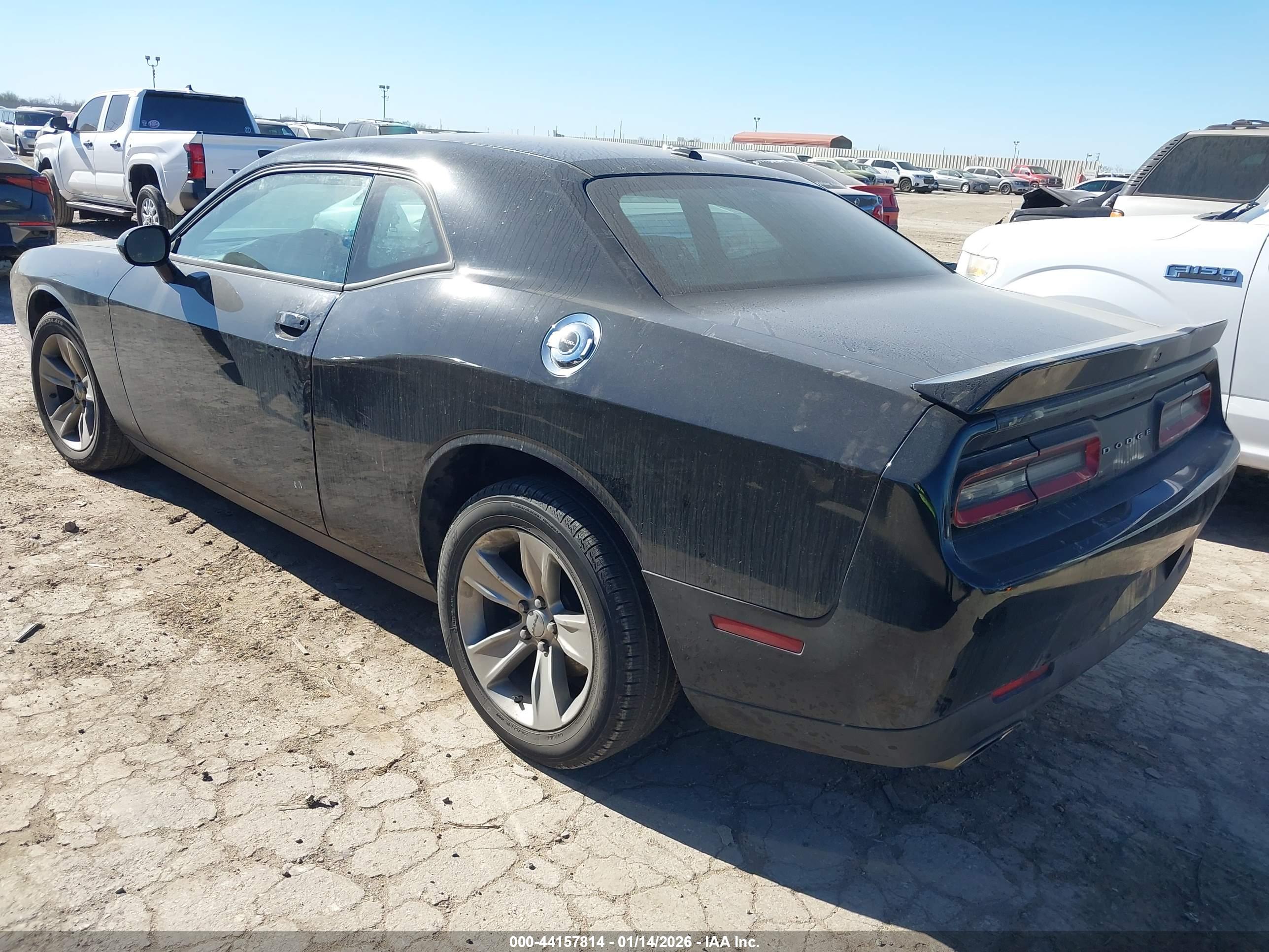 DODGE CHALLENGER image 3