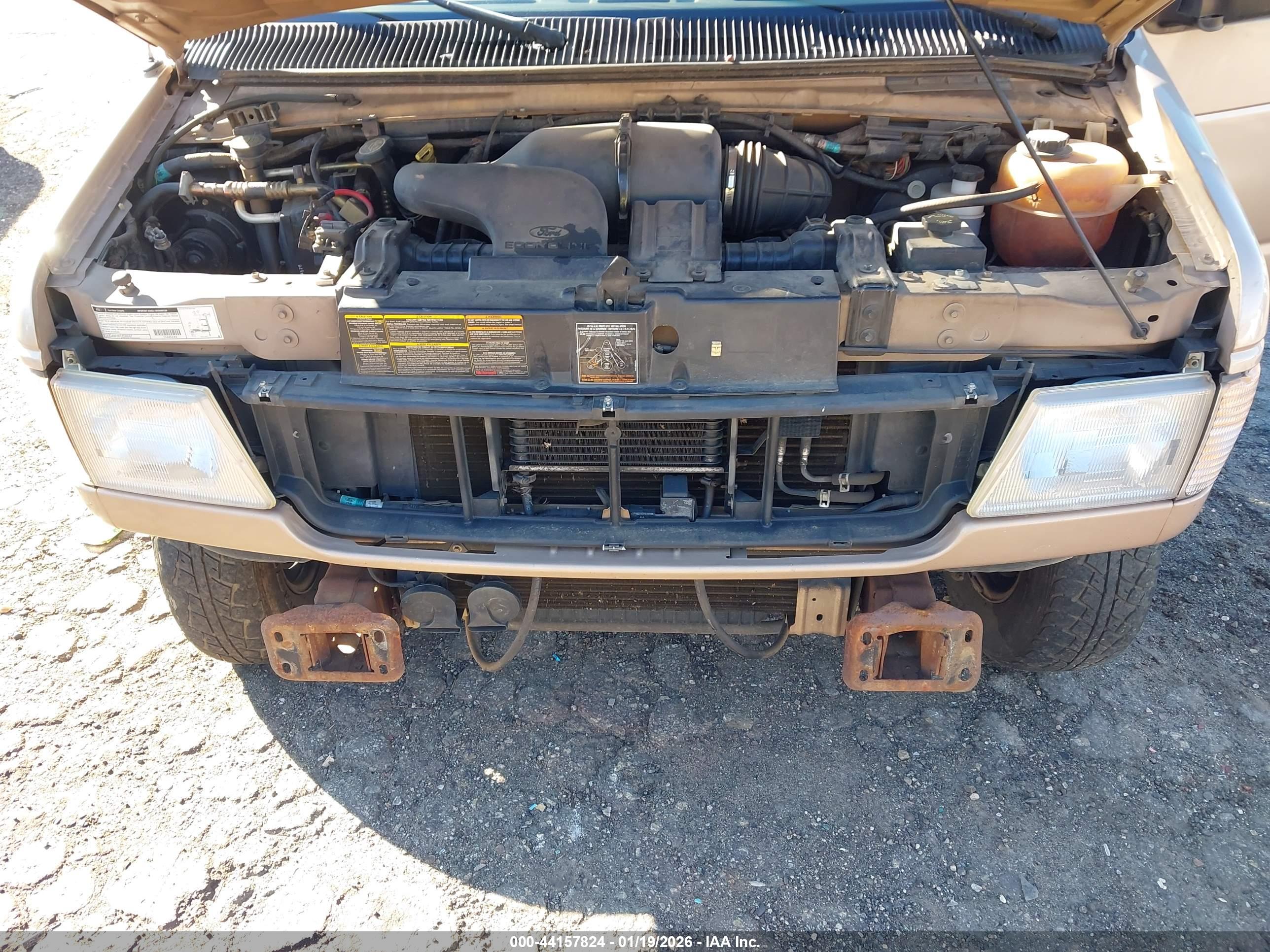 FORD CLUB image 10