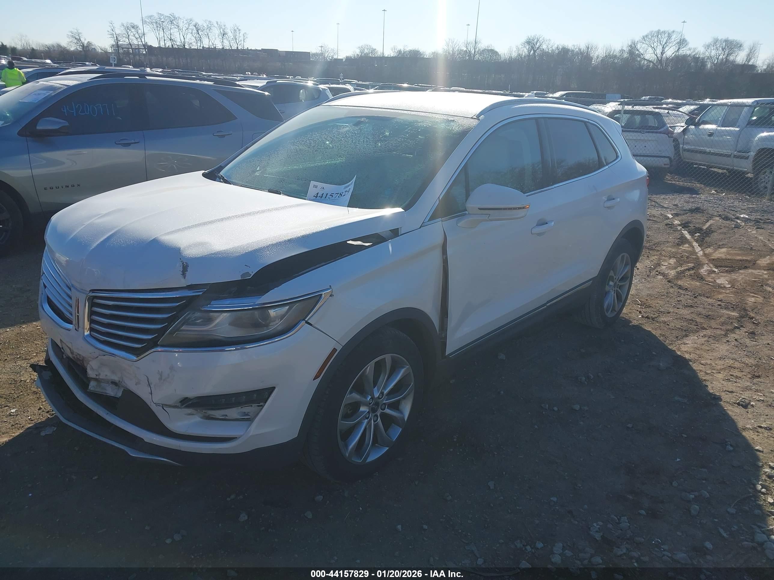 LINCOLN MKC image 2