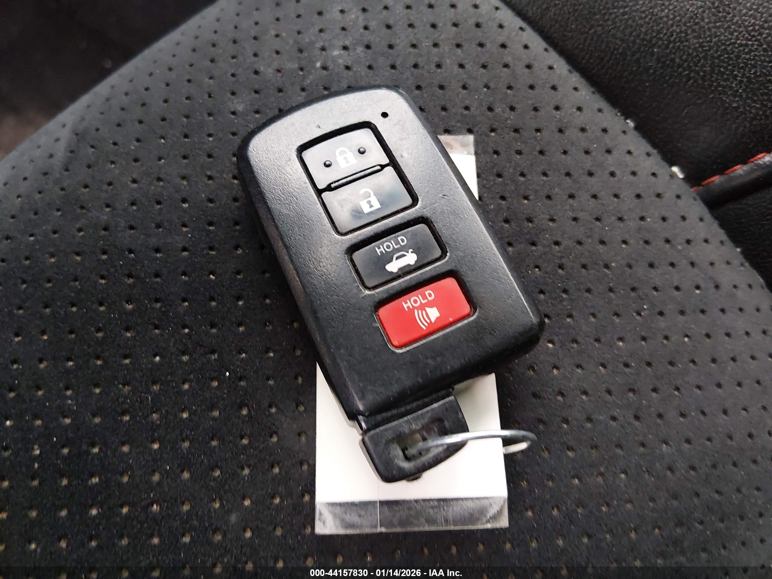 TOYOTA CAMRY image 11