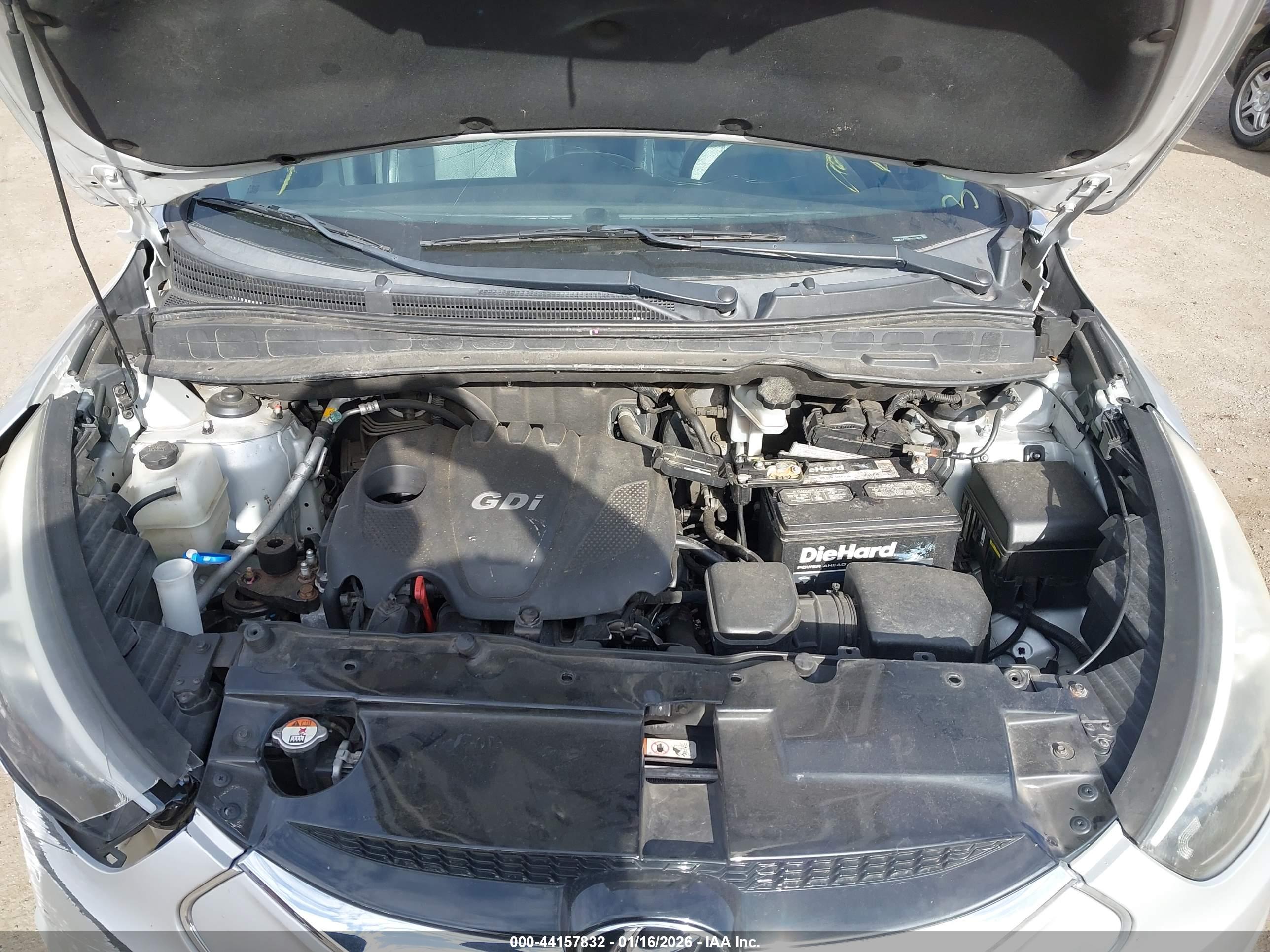 HYUNDAI TUCSON image 10