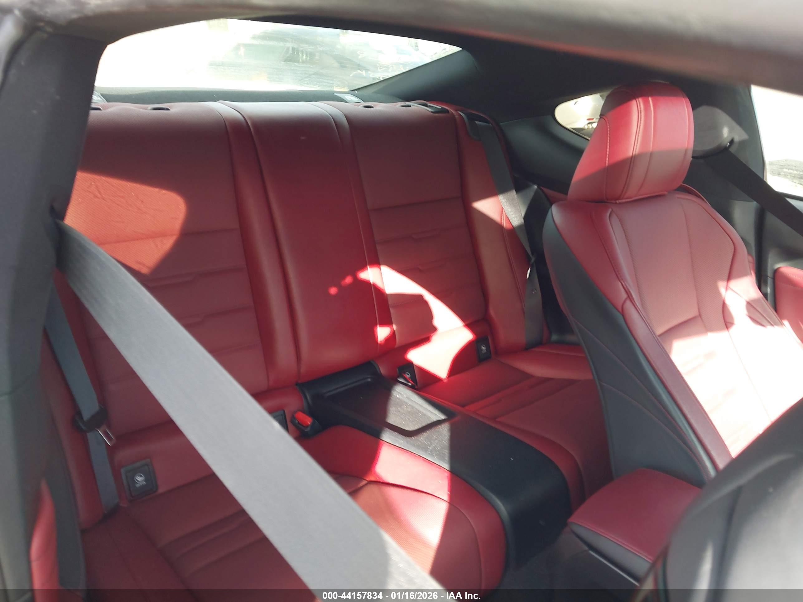 LEXUS RC image 8