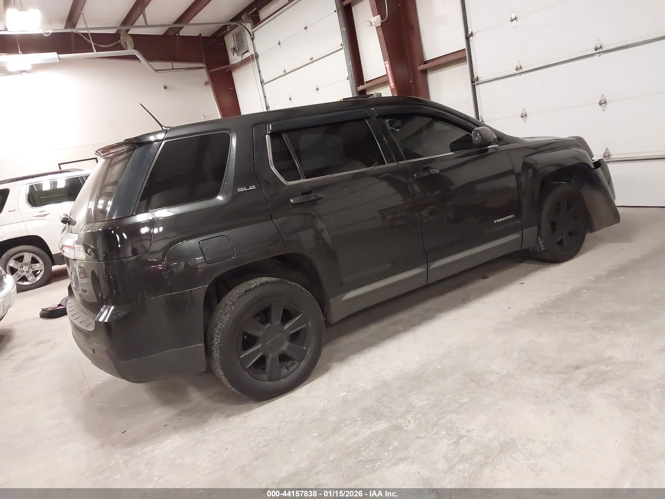 GMC TERRAIN image 4