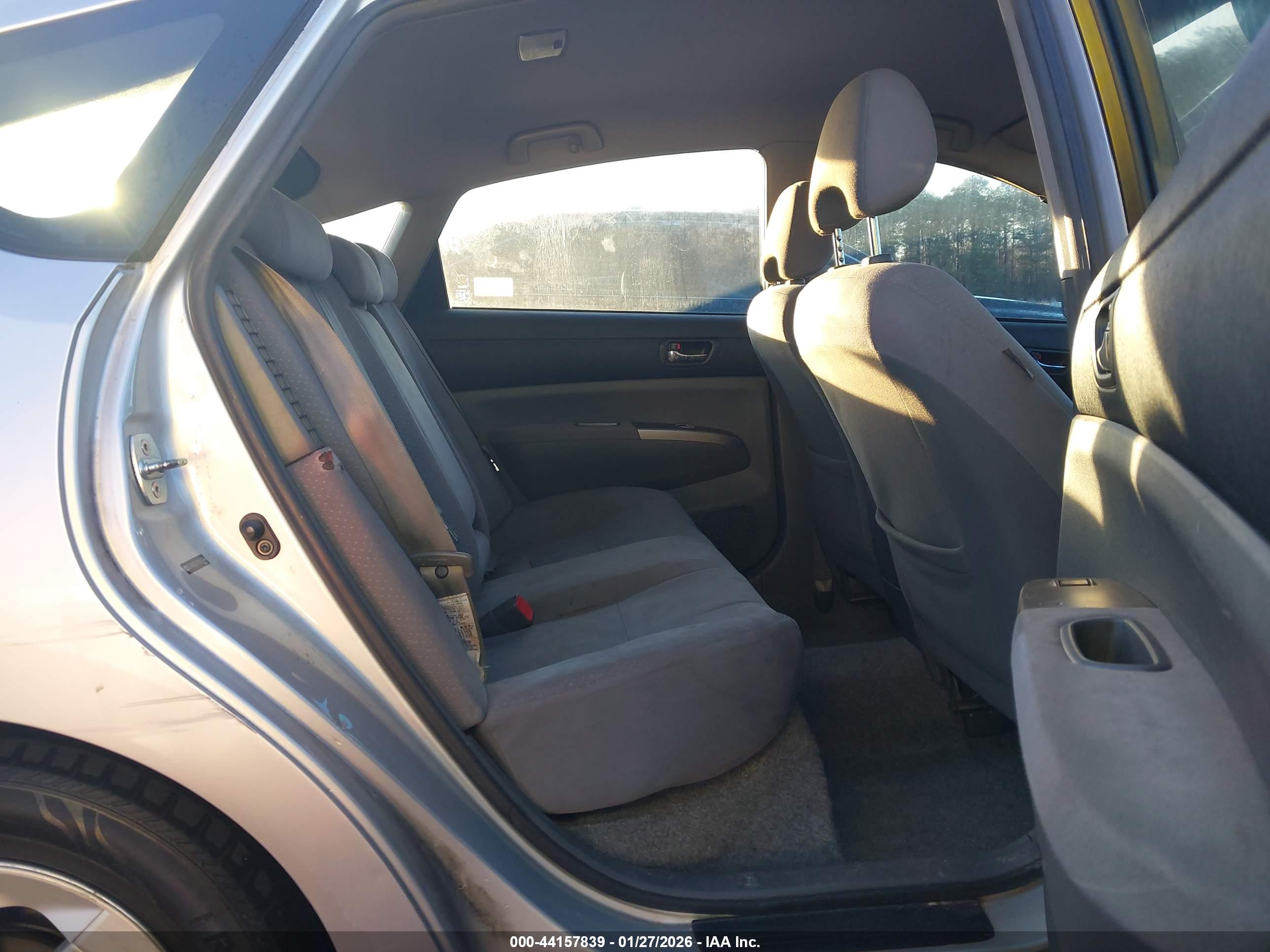 TOYOTA PRIUS image 8
