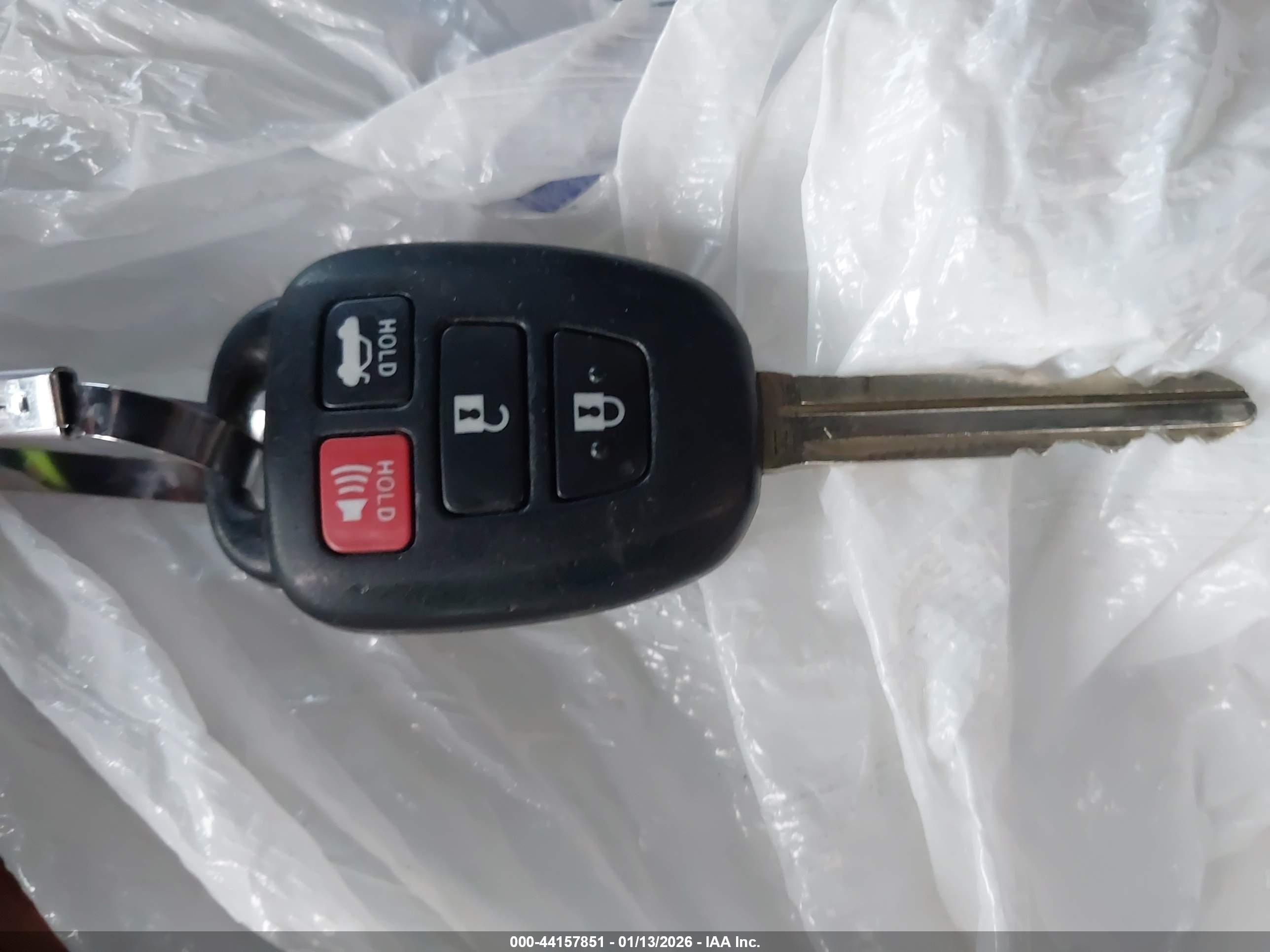 TOYOTA COROLLA image 11