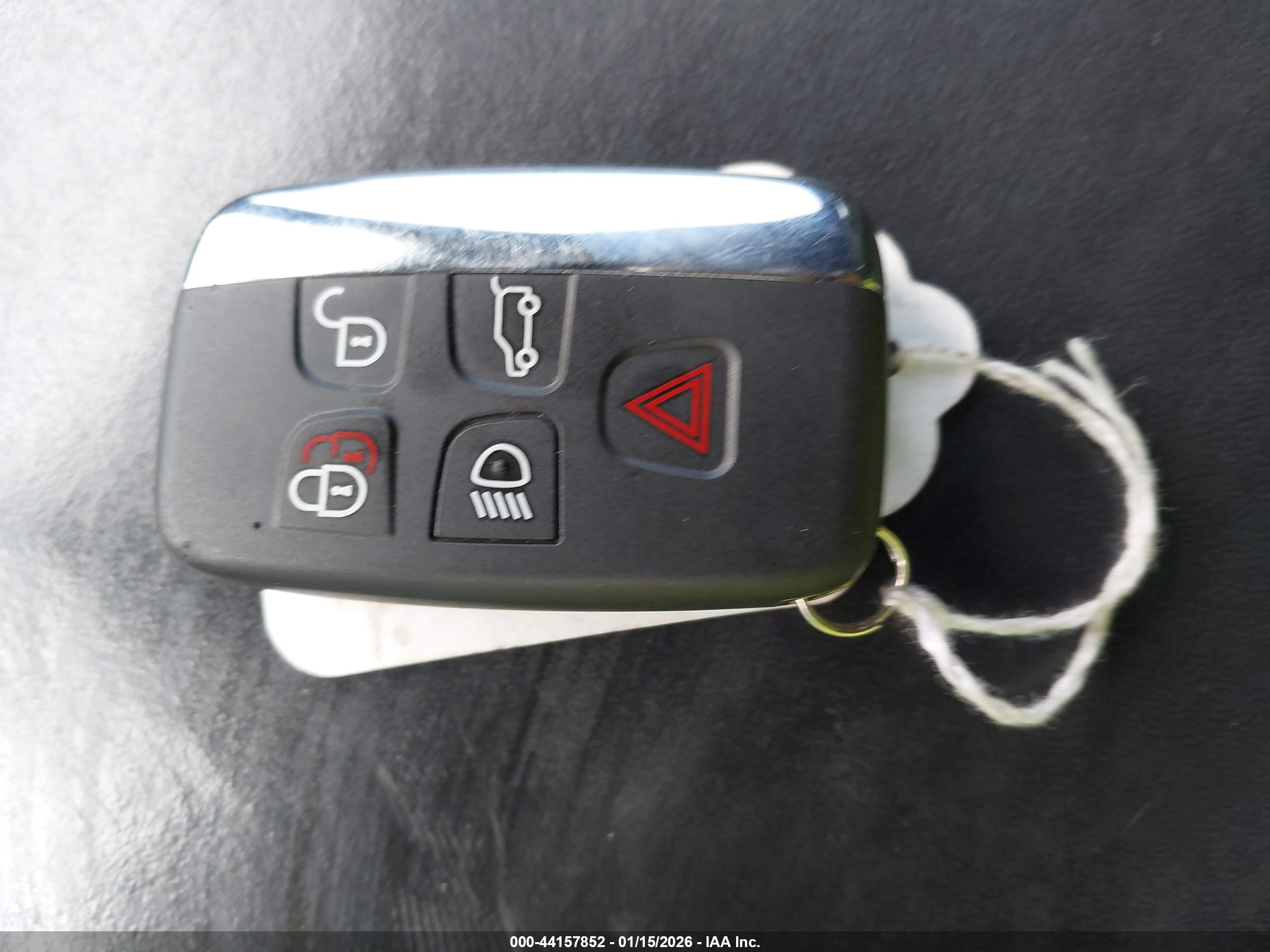 LAND ROVER image 11