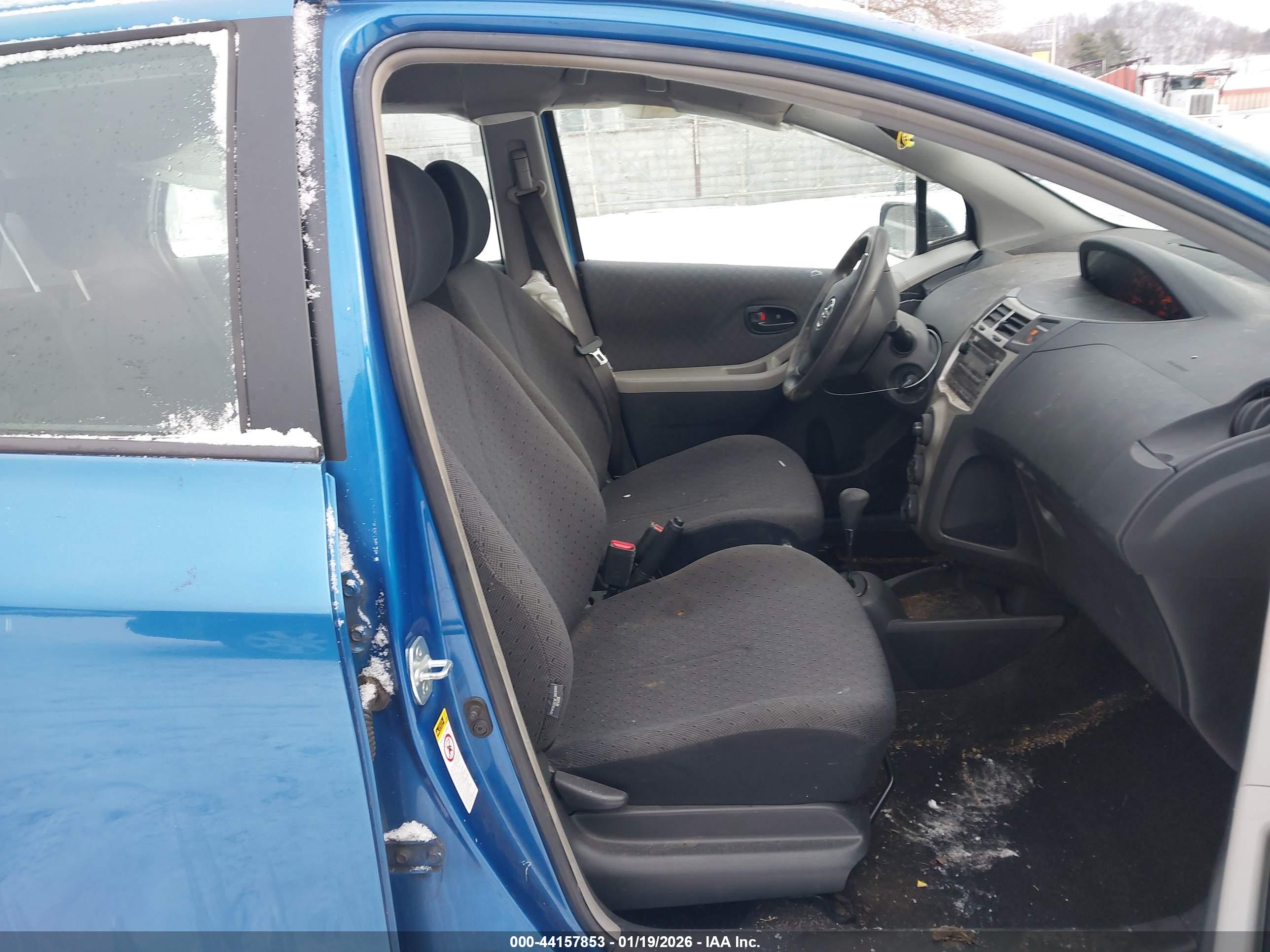 TOYOTA YARIS image 5