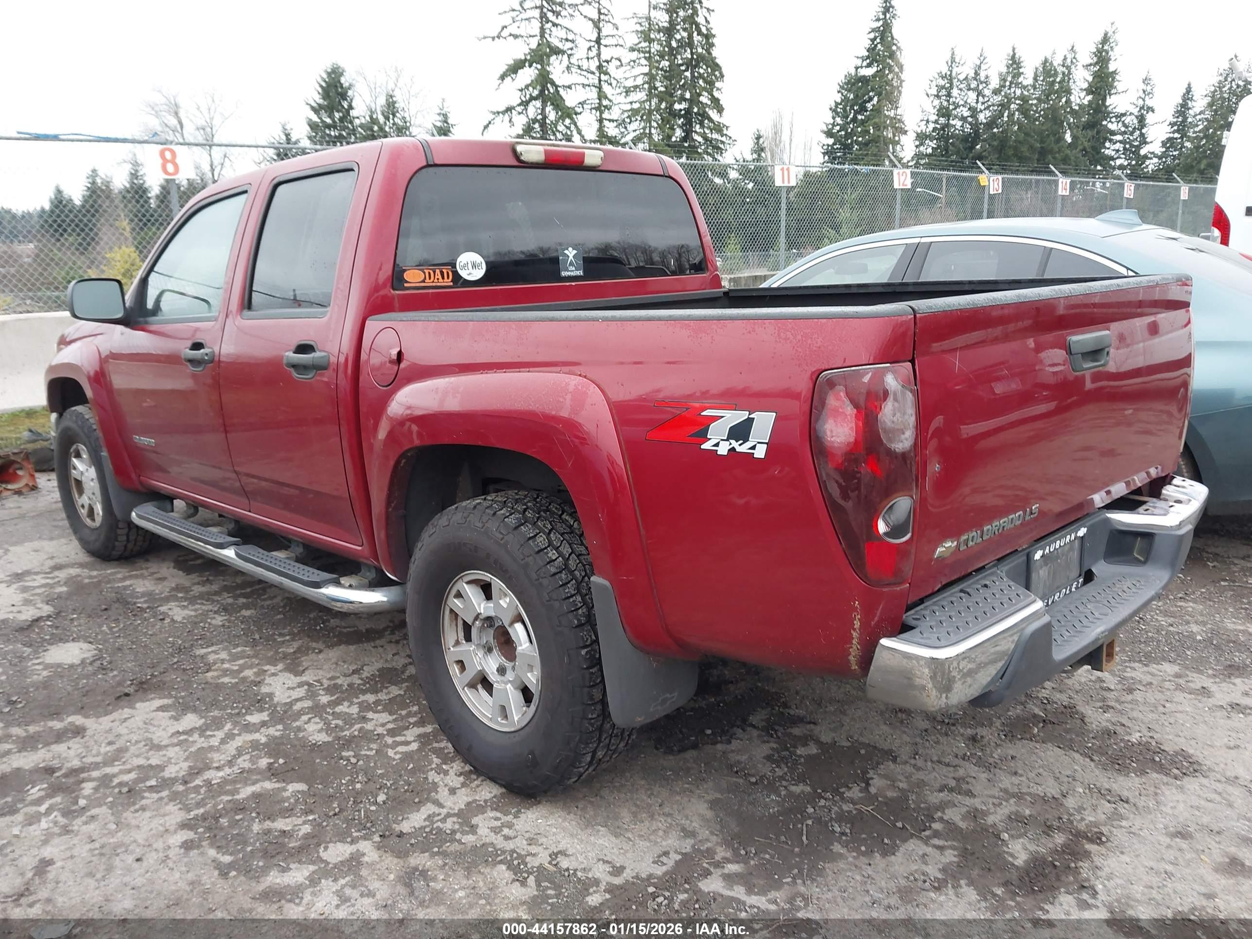 CHEVROLET COLORADO image 3