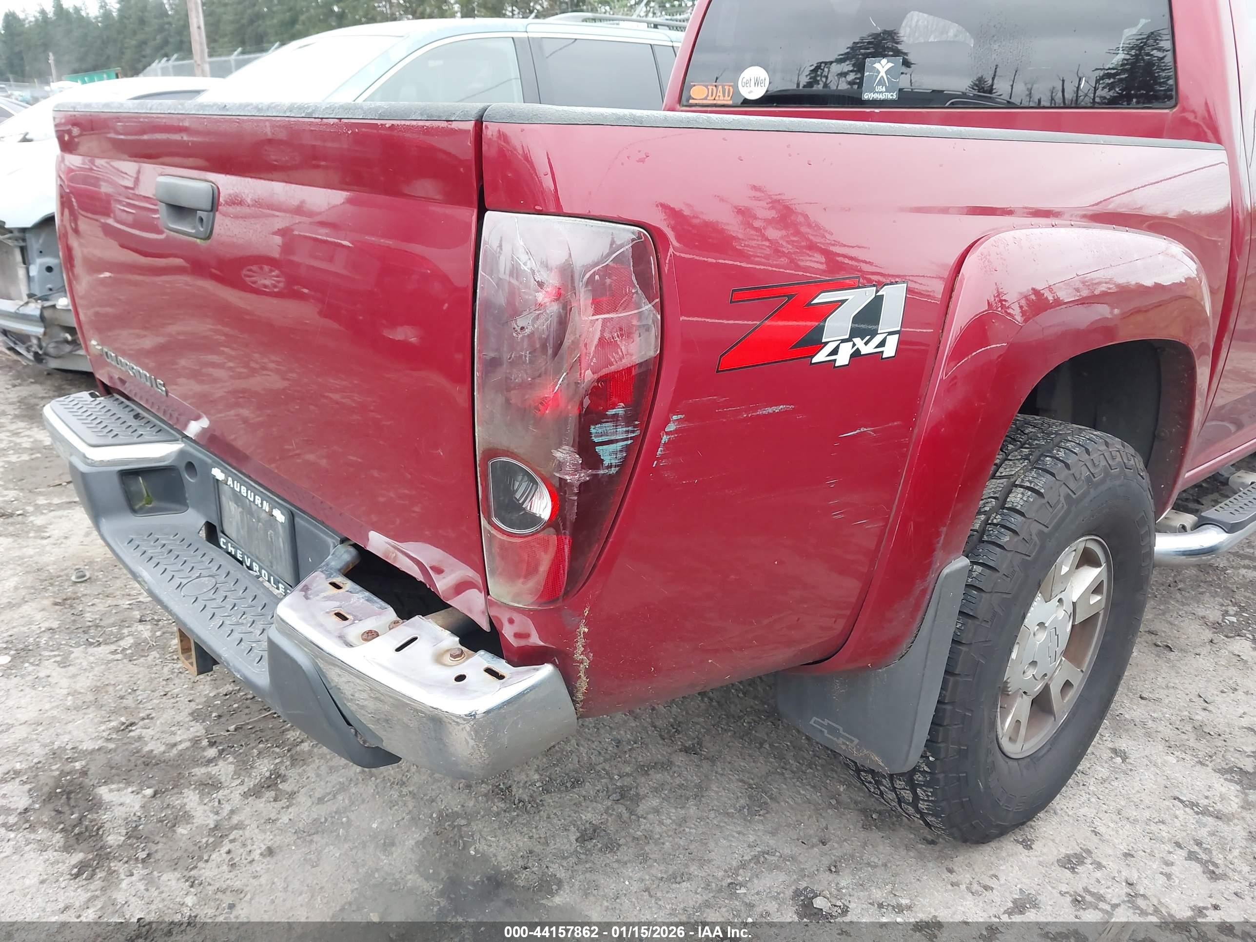 CHEVROLET COLORADO image 6
