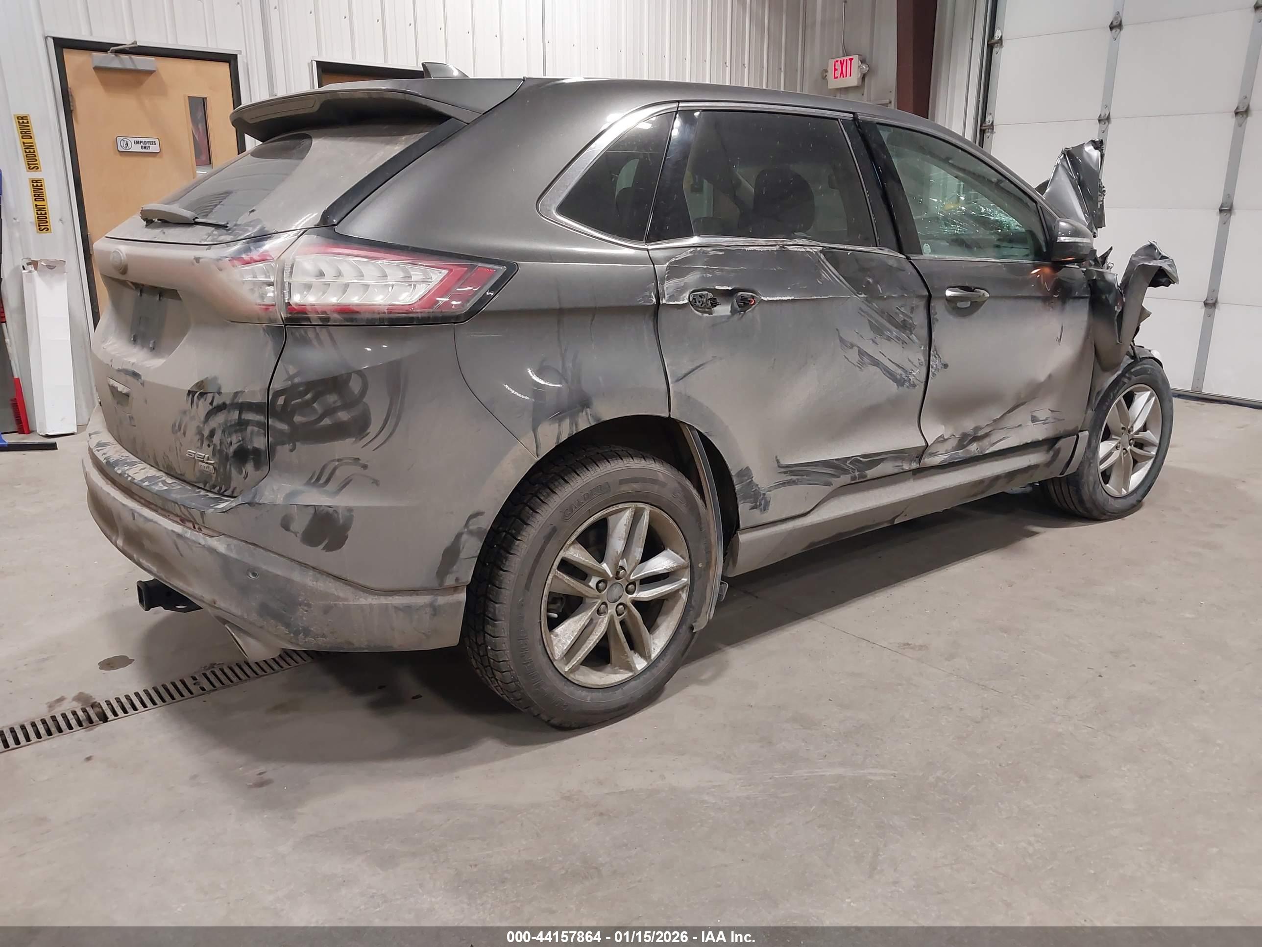 FORD EDGE image 4