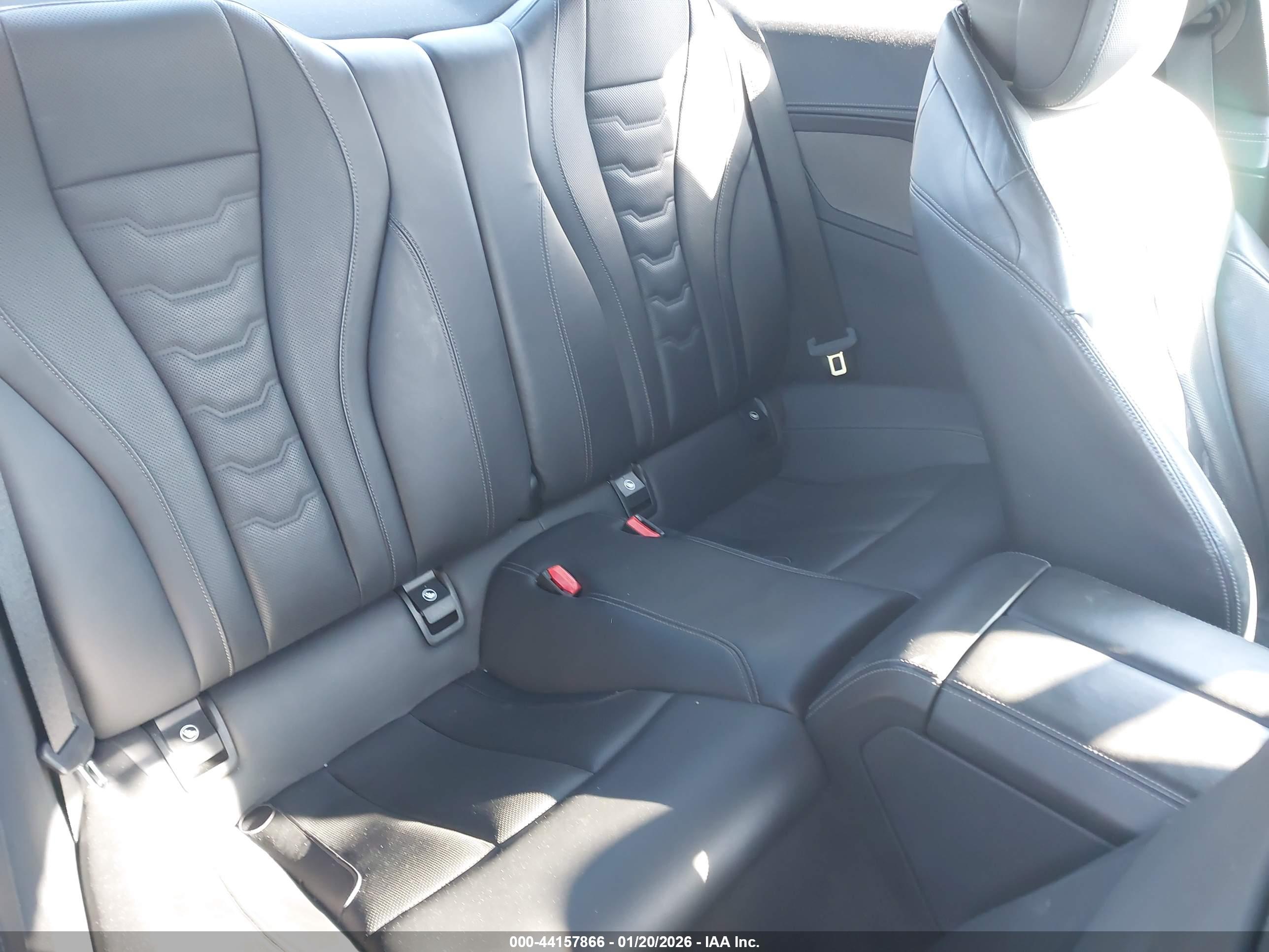 BMW 840 image 8