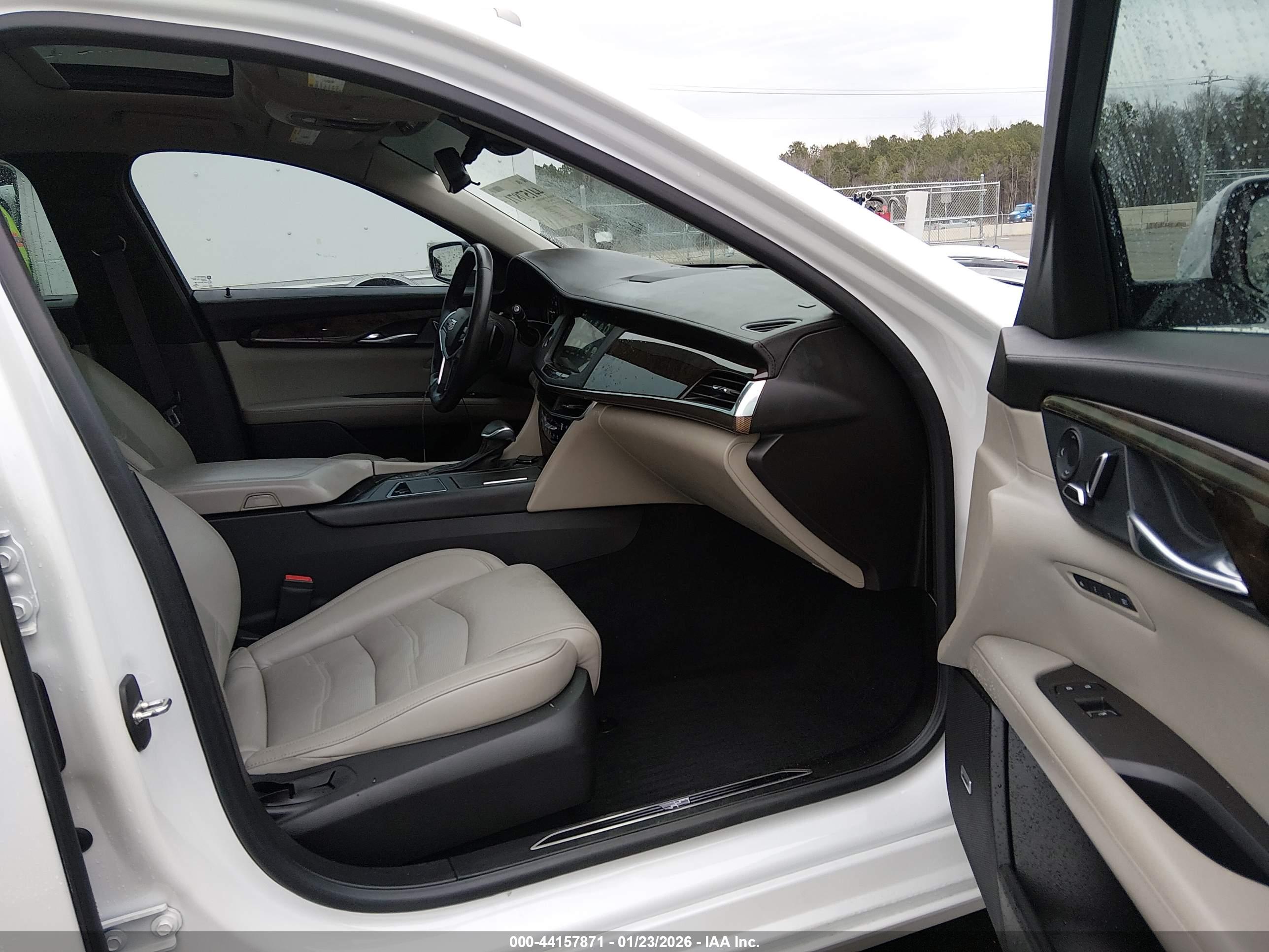 CADILLAC CT6 image 5