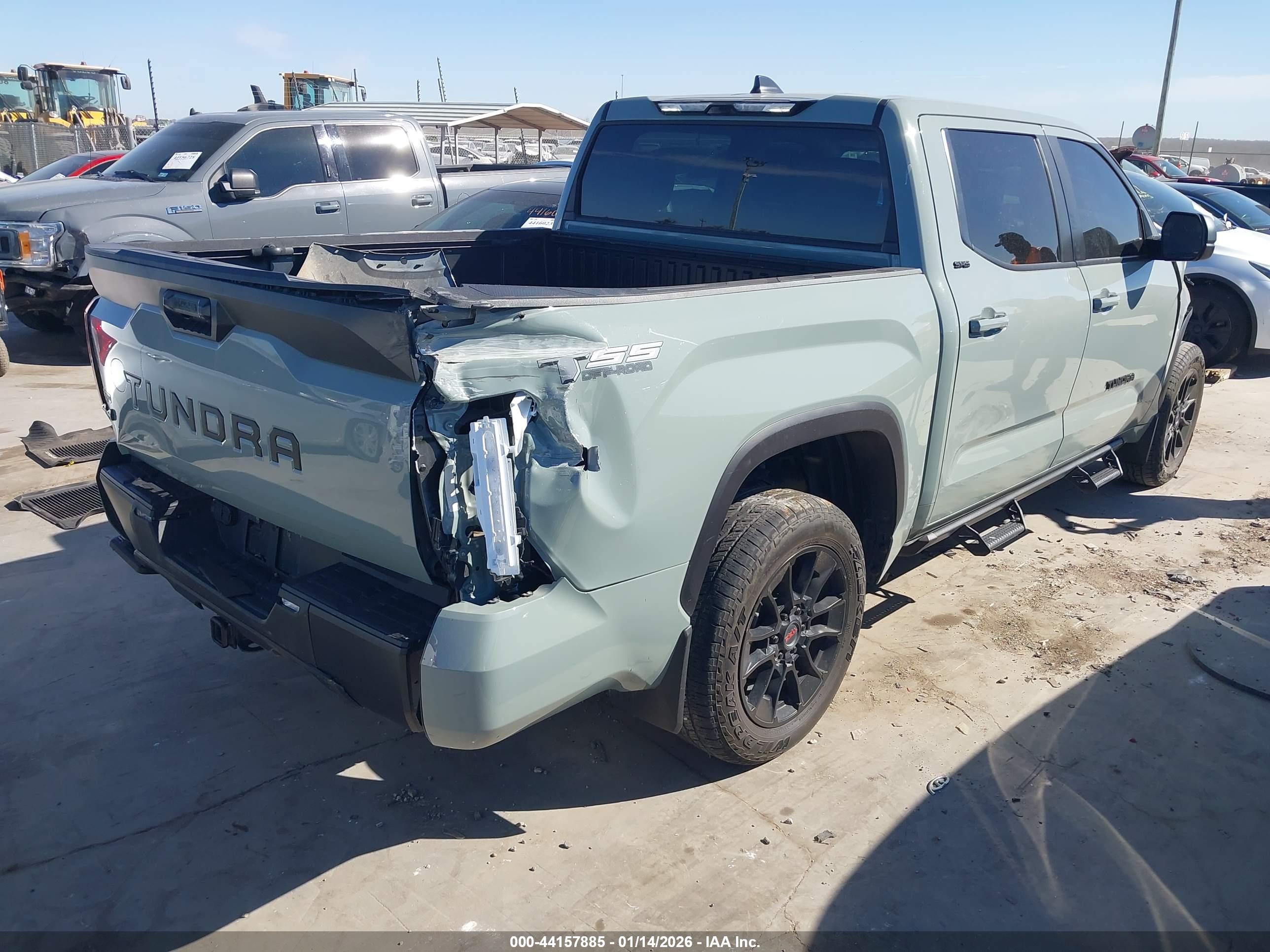 TOYOTA TUNDRA image 4