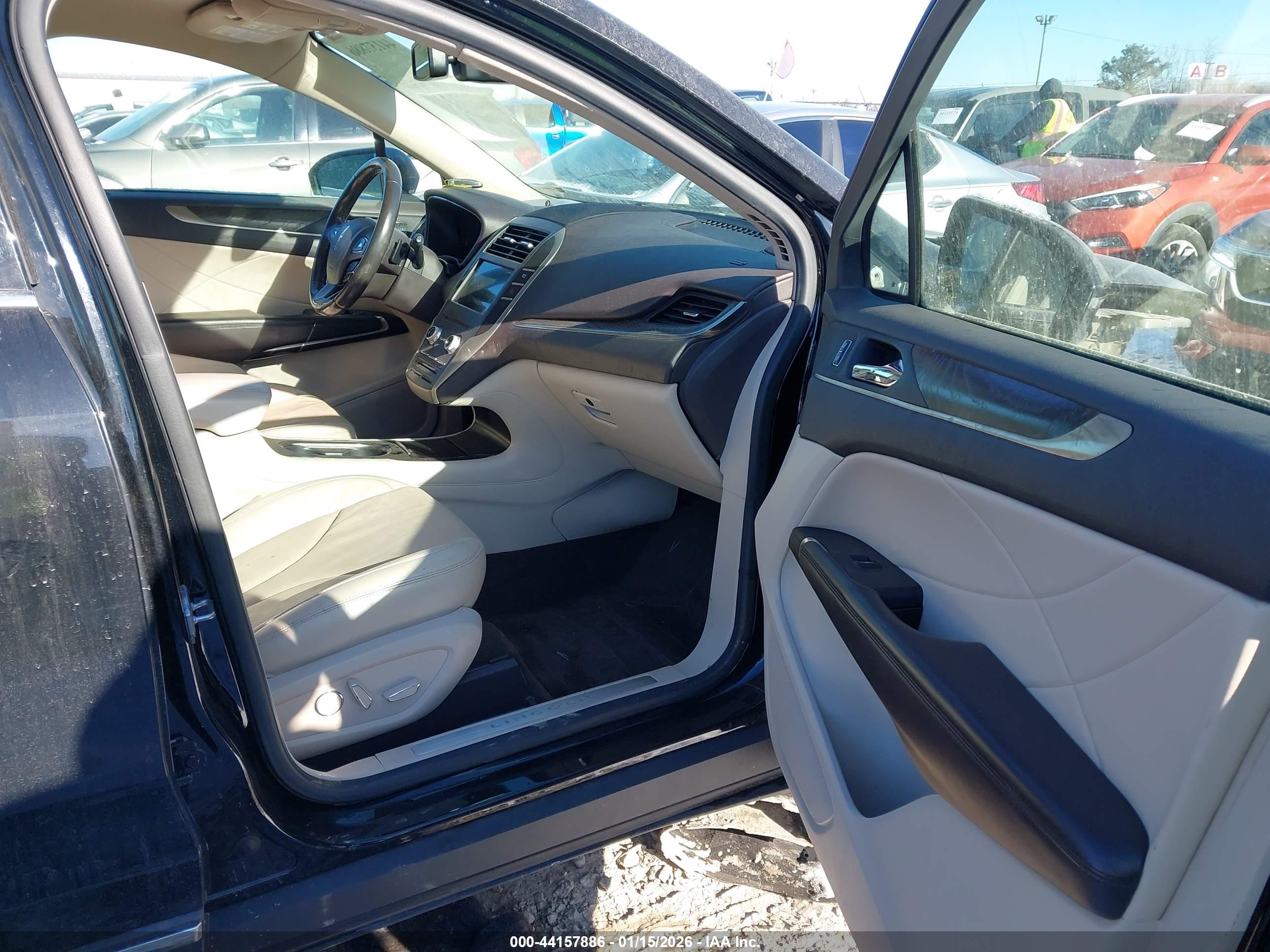 LINCOLN MKC image 5