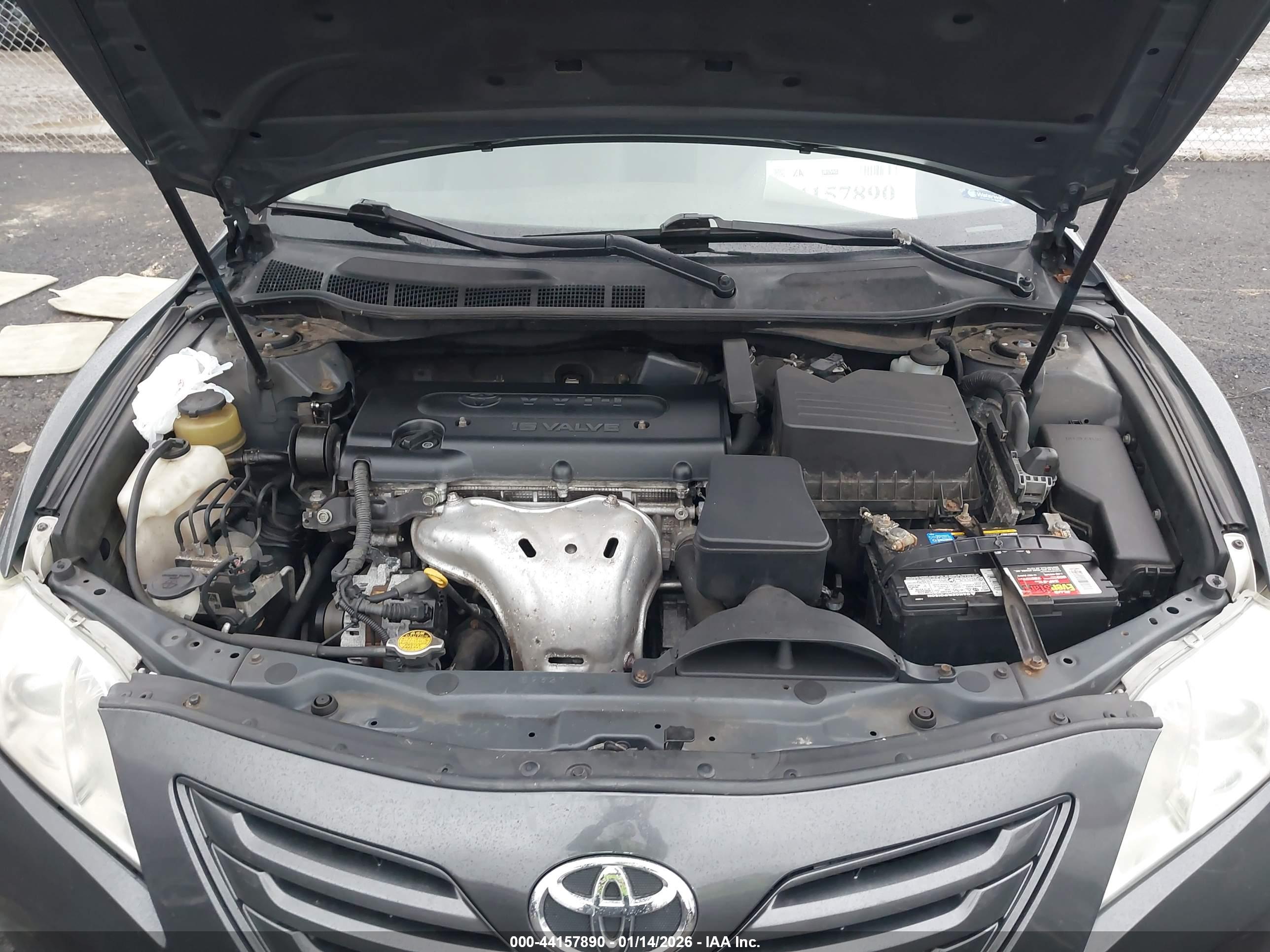 TOYOTA CAMRY image 10