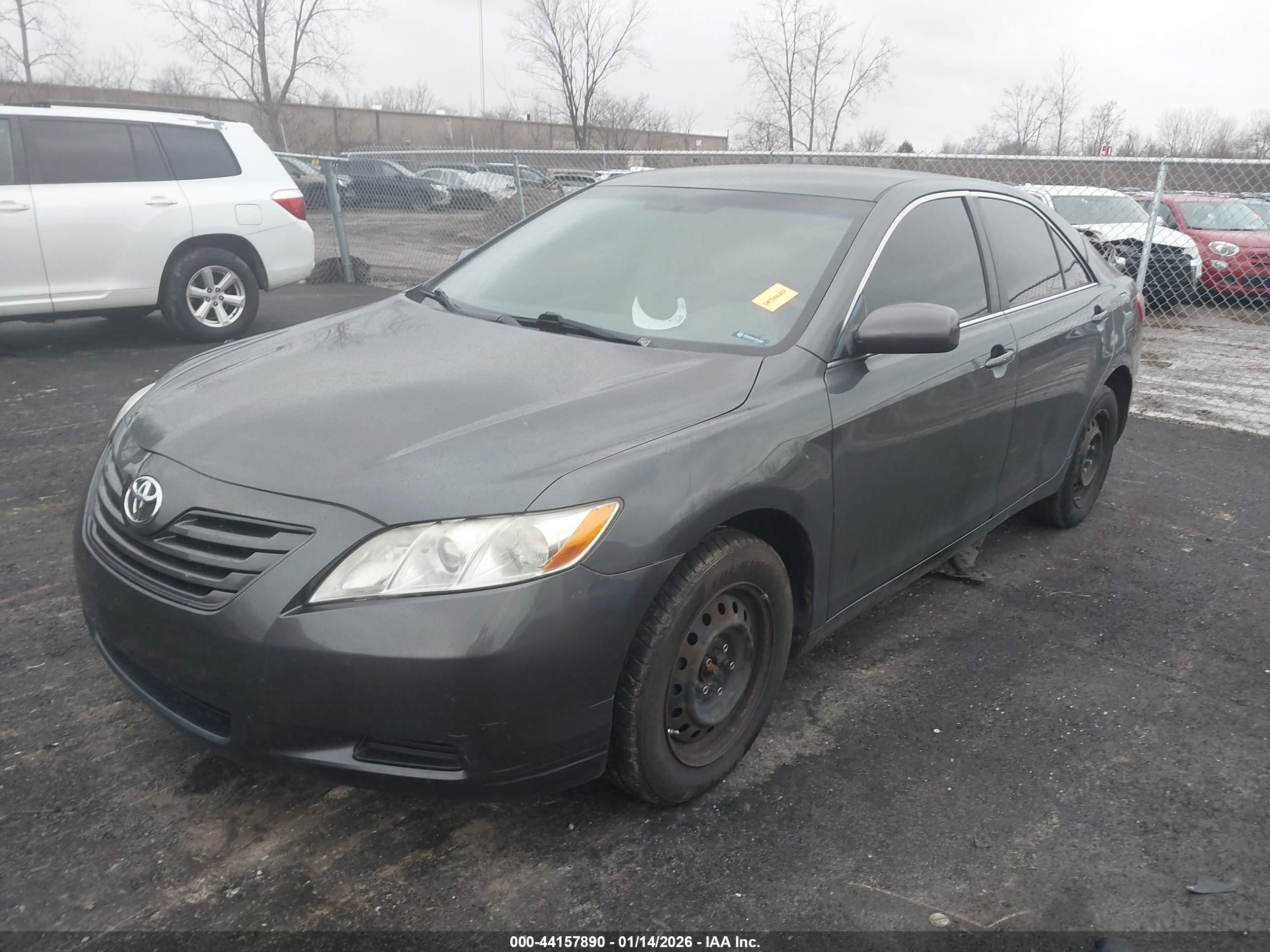 TOYOTA CAMRY image 2