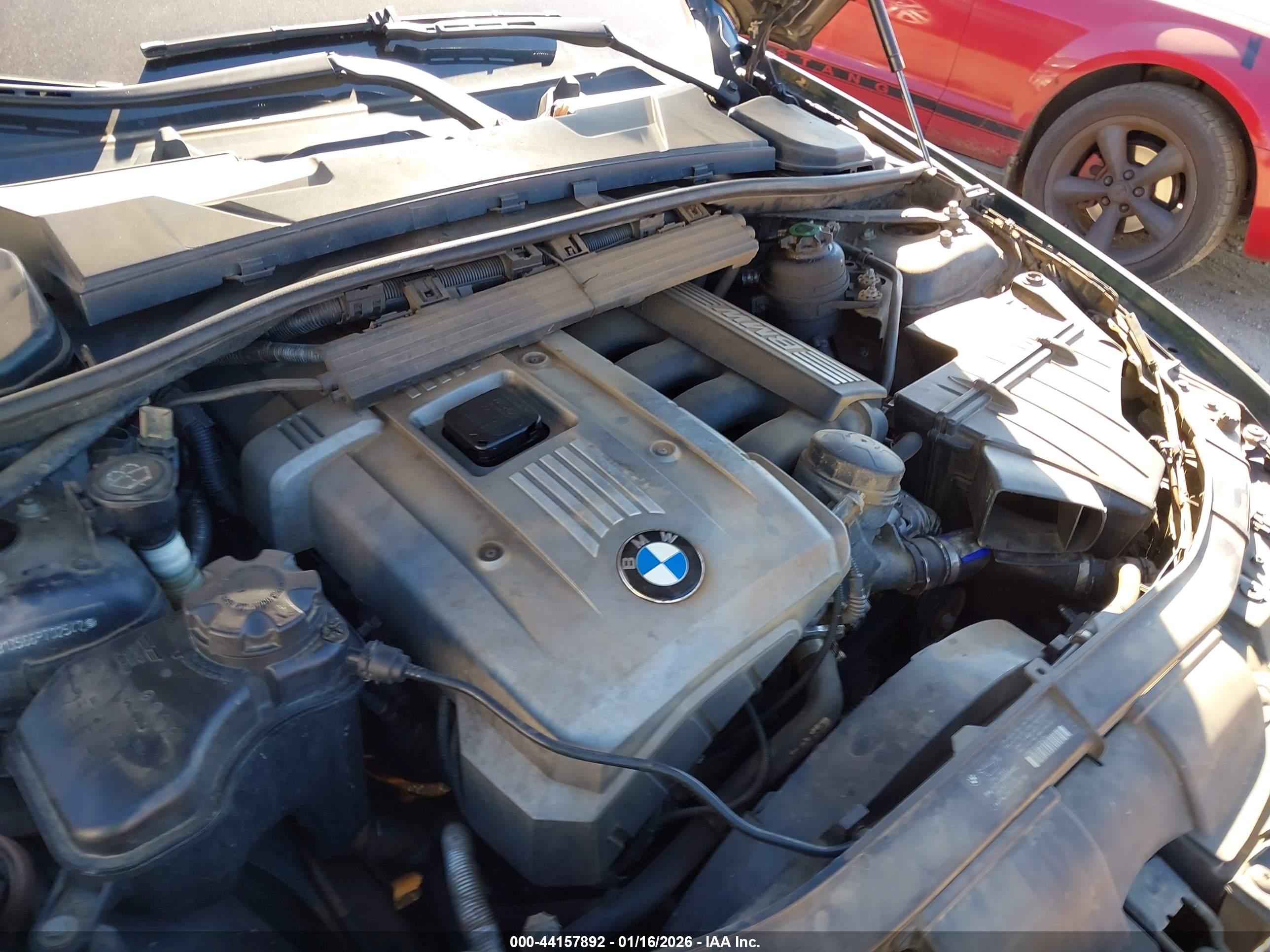BMW 325I image 10