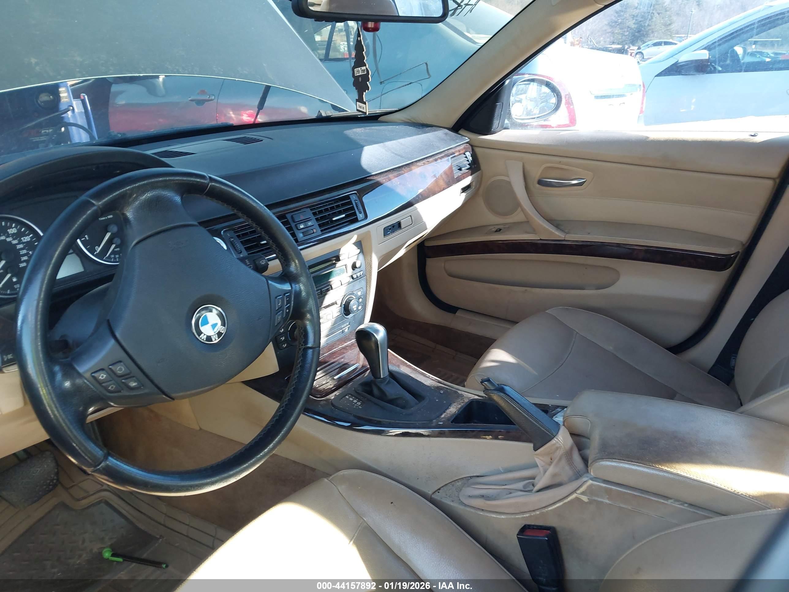 BMW 325I image 5