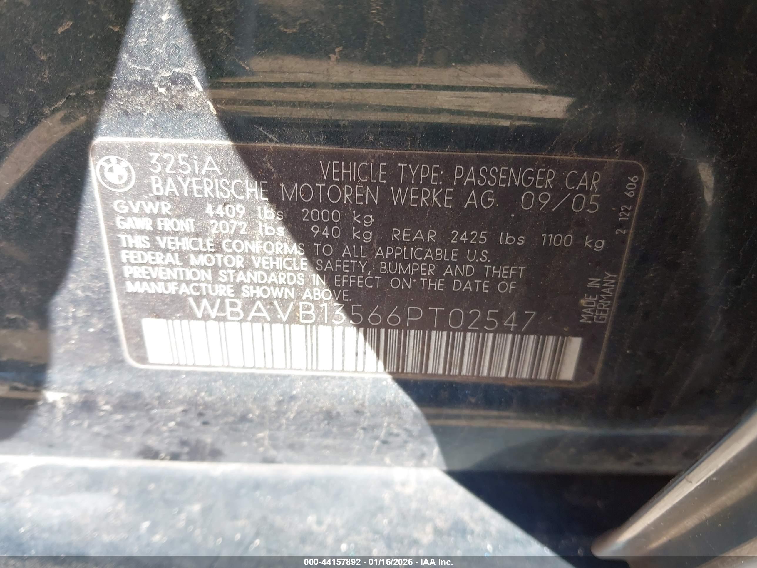 BMW 325I image 9