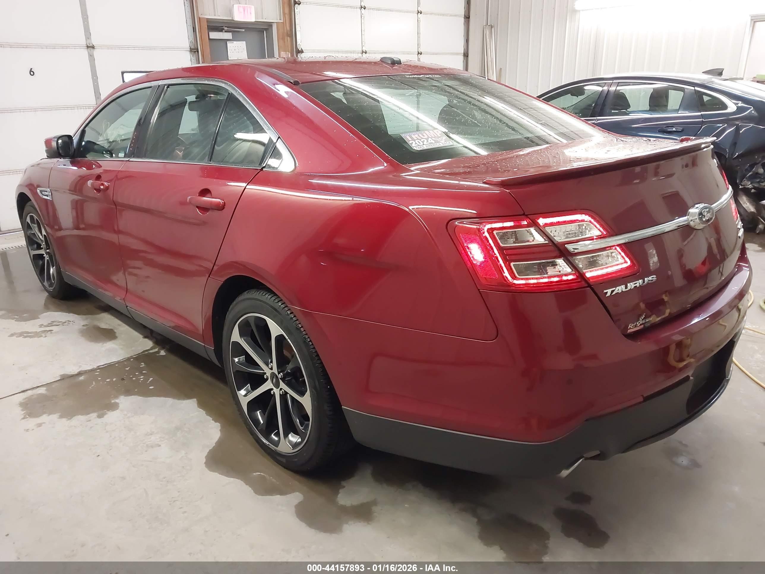 FORD TAURUS image 3