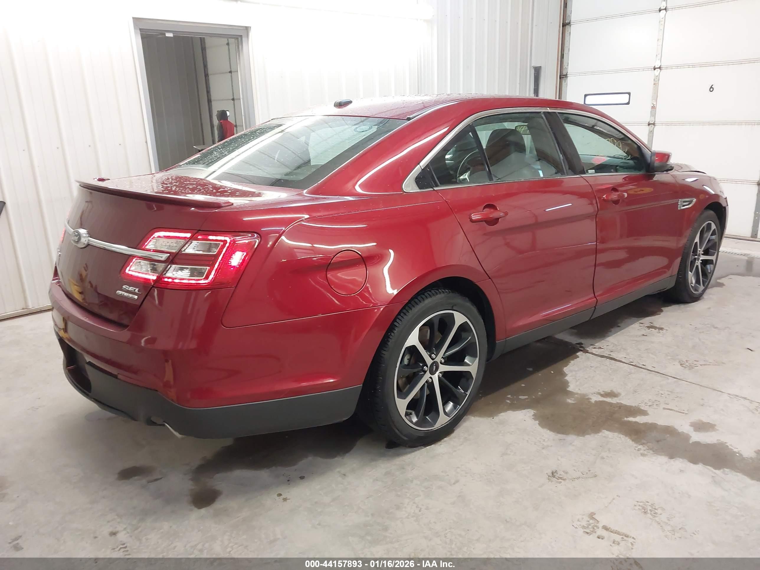 FORD TAURUS image 4