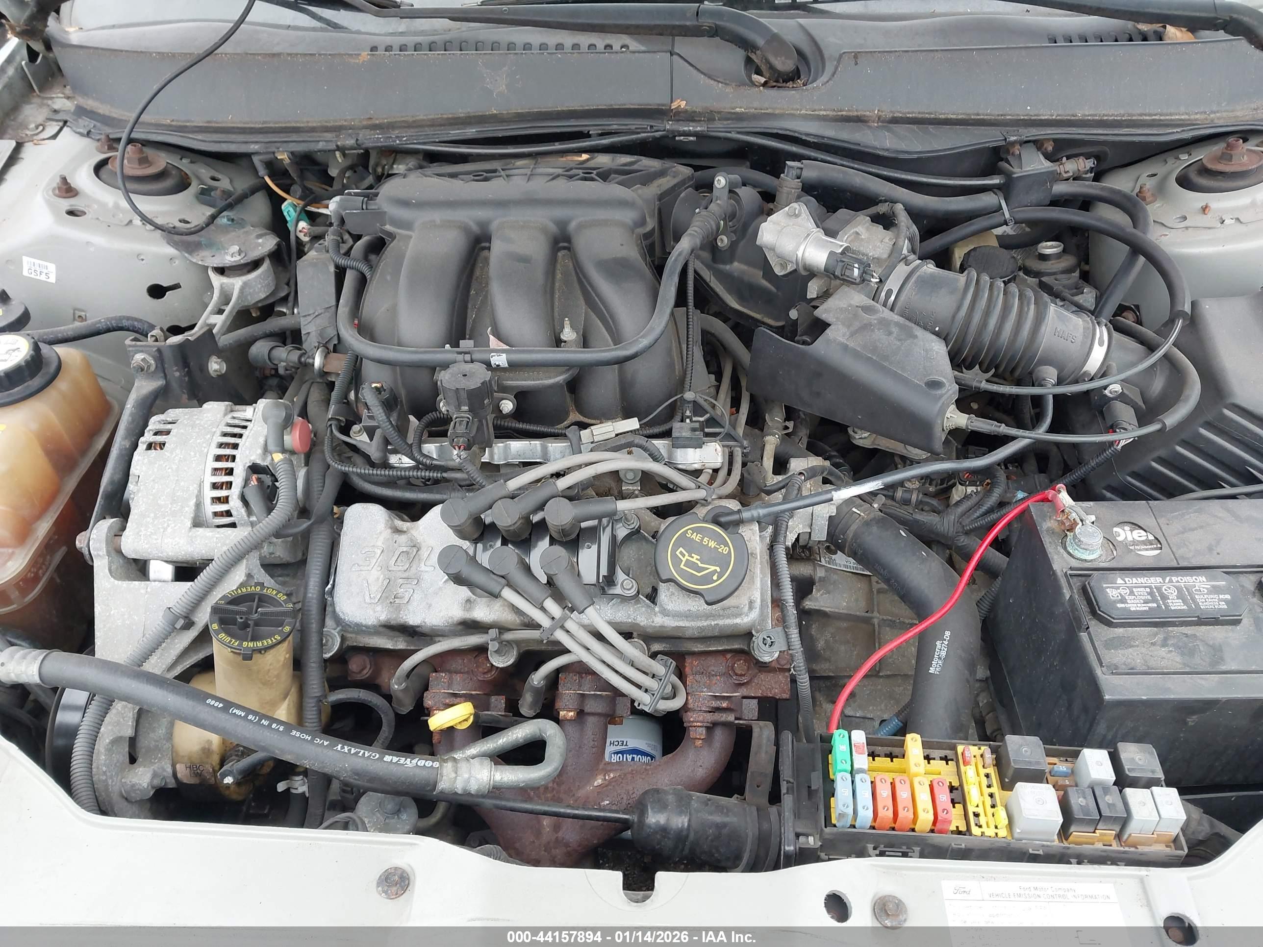 FORD TAURUS image 10