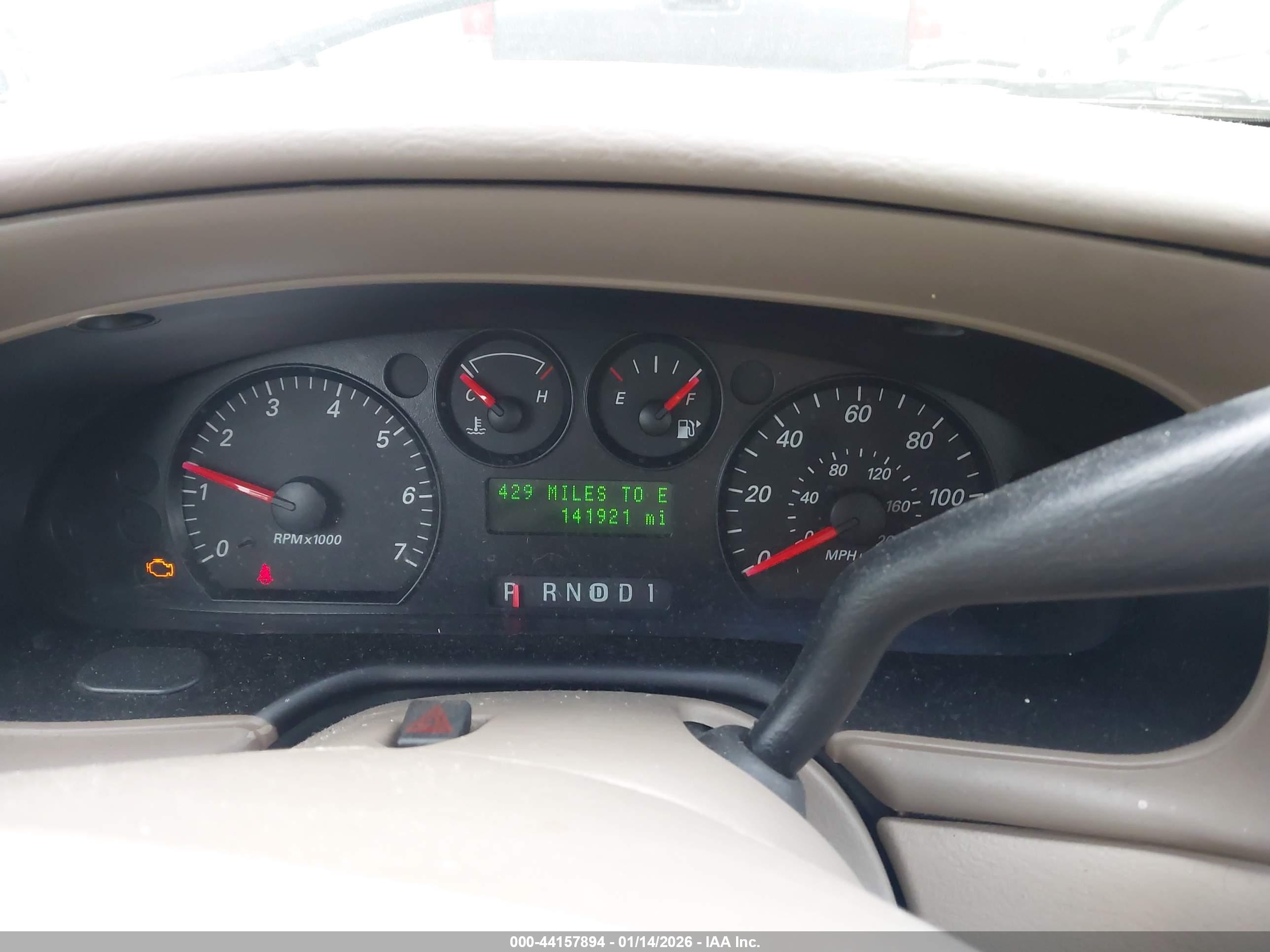 FORD TAURUS image 7