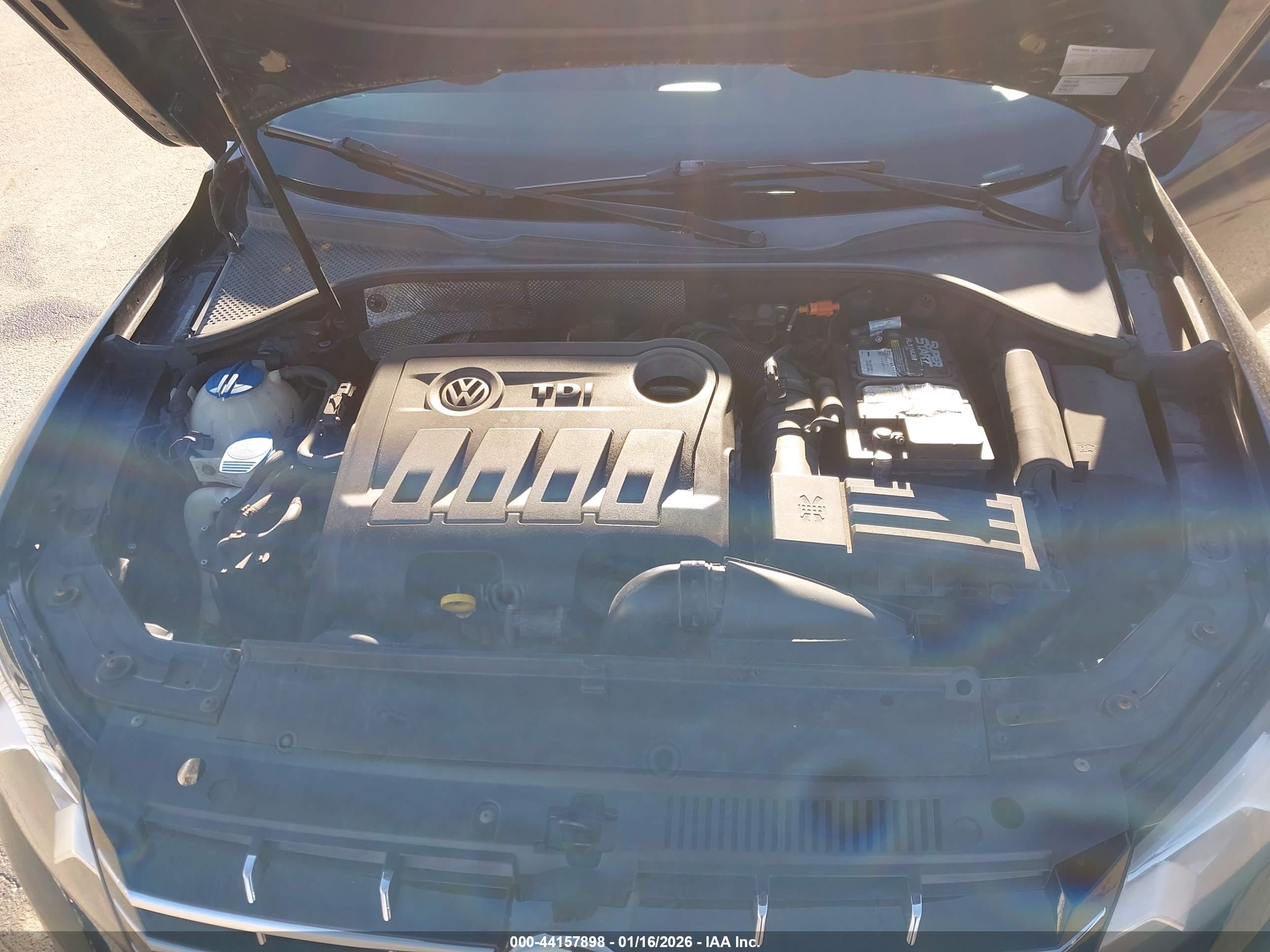 VOLKSWAGEN PASSAT image 10