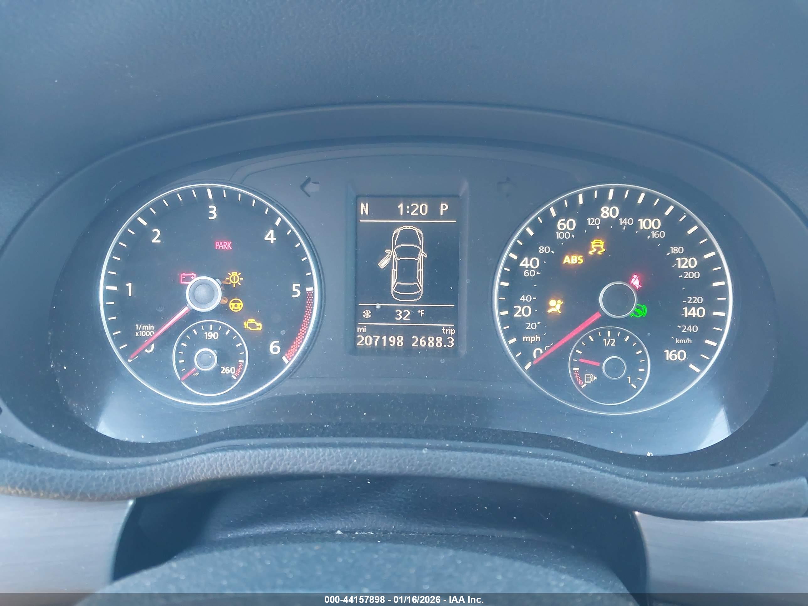 VOLKSWAGEN PASSAT image 7