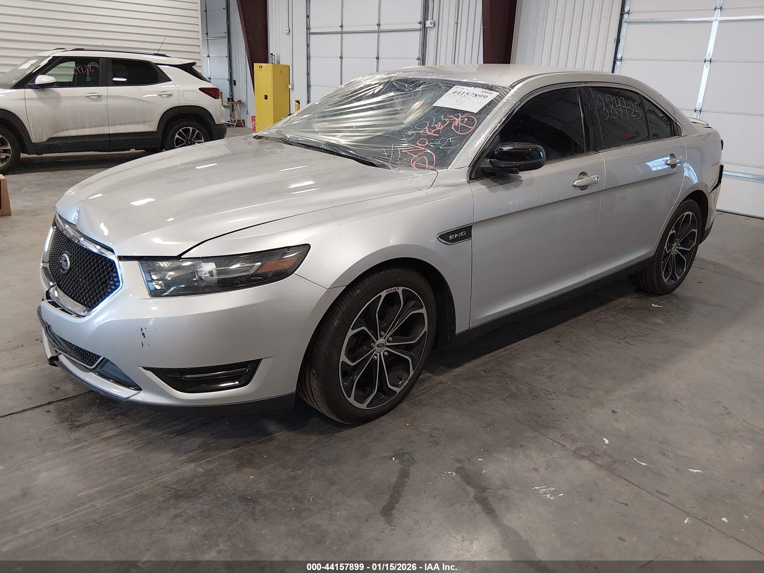 FORD TAURUS image 2