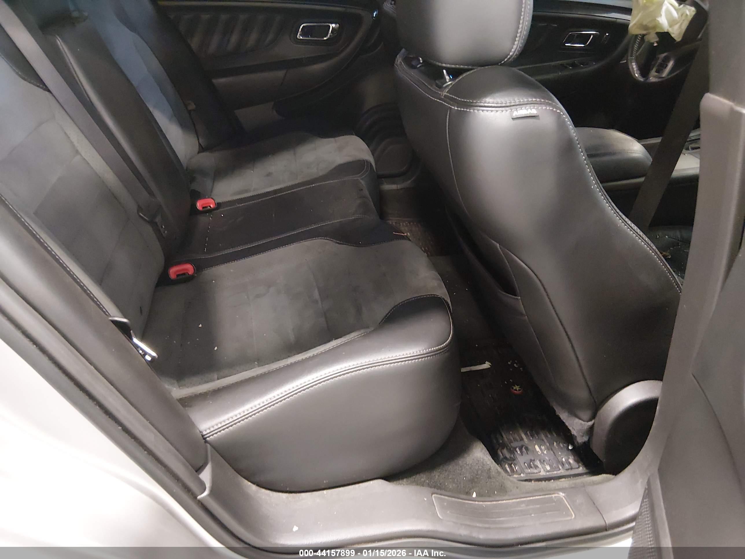 FORD TAURUS image 8