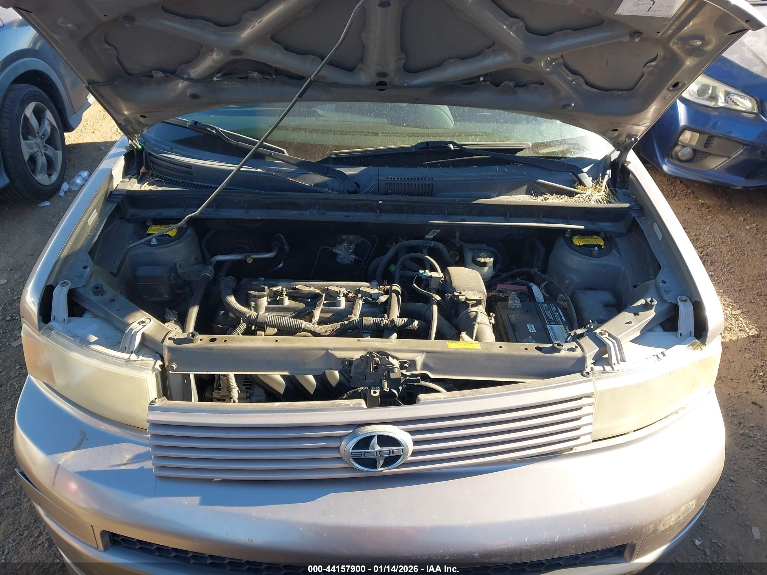 SCION XB image 10