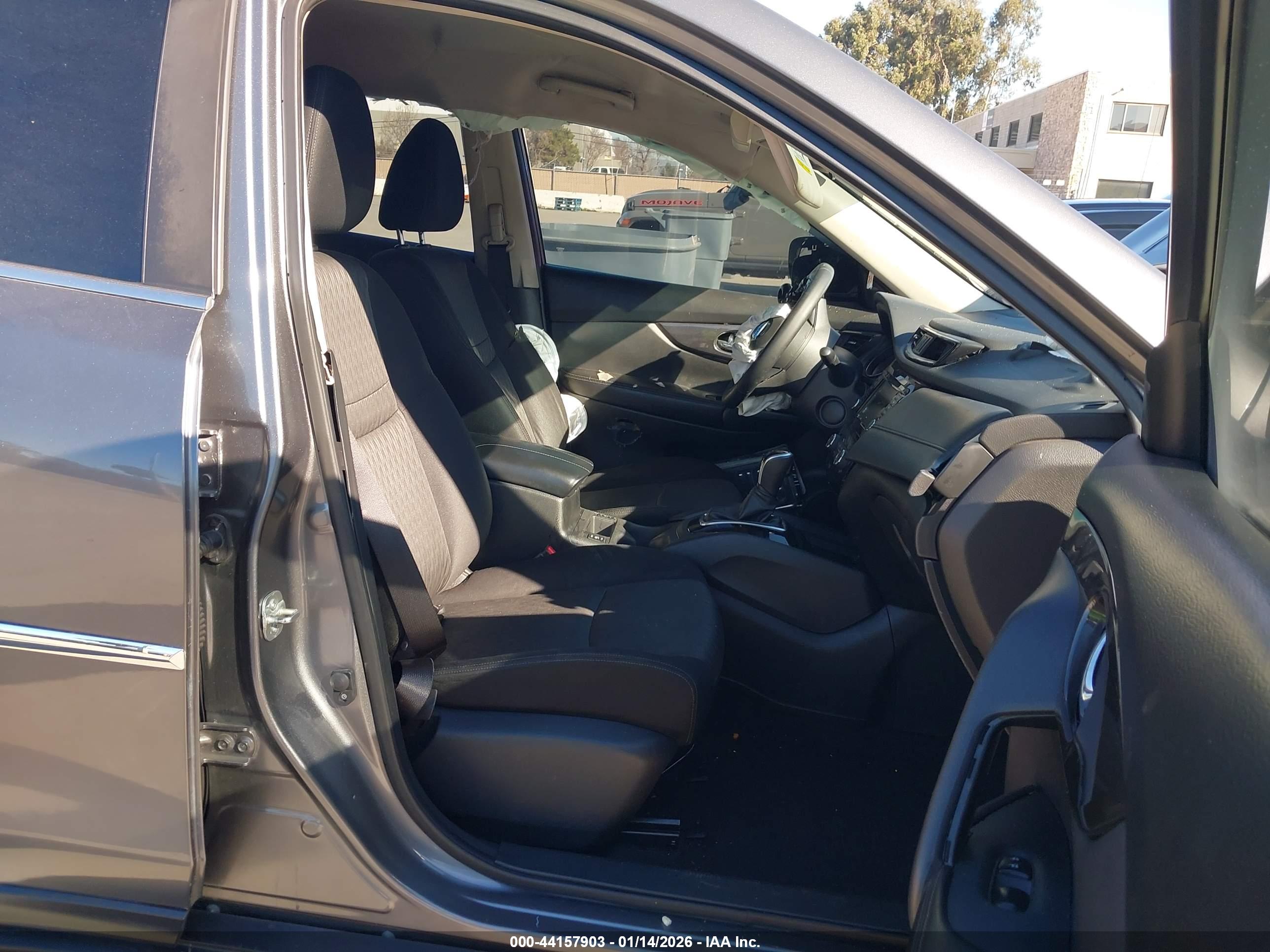 NISSAN ROGUE image 5