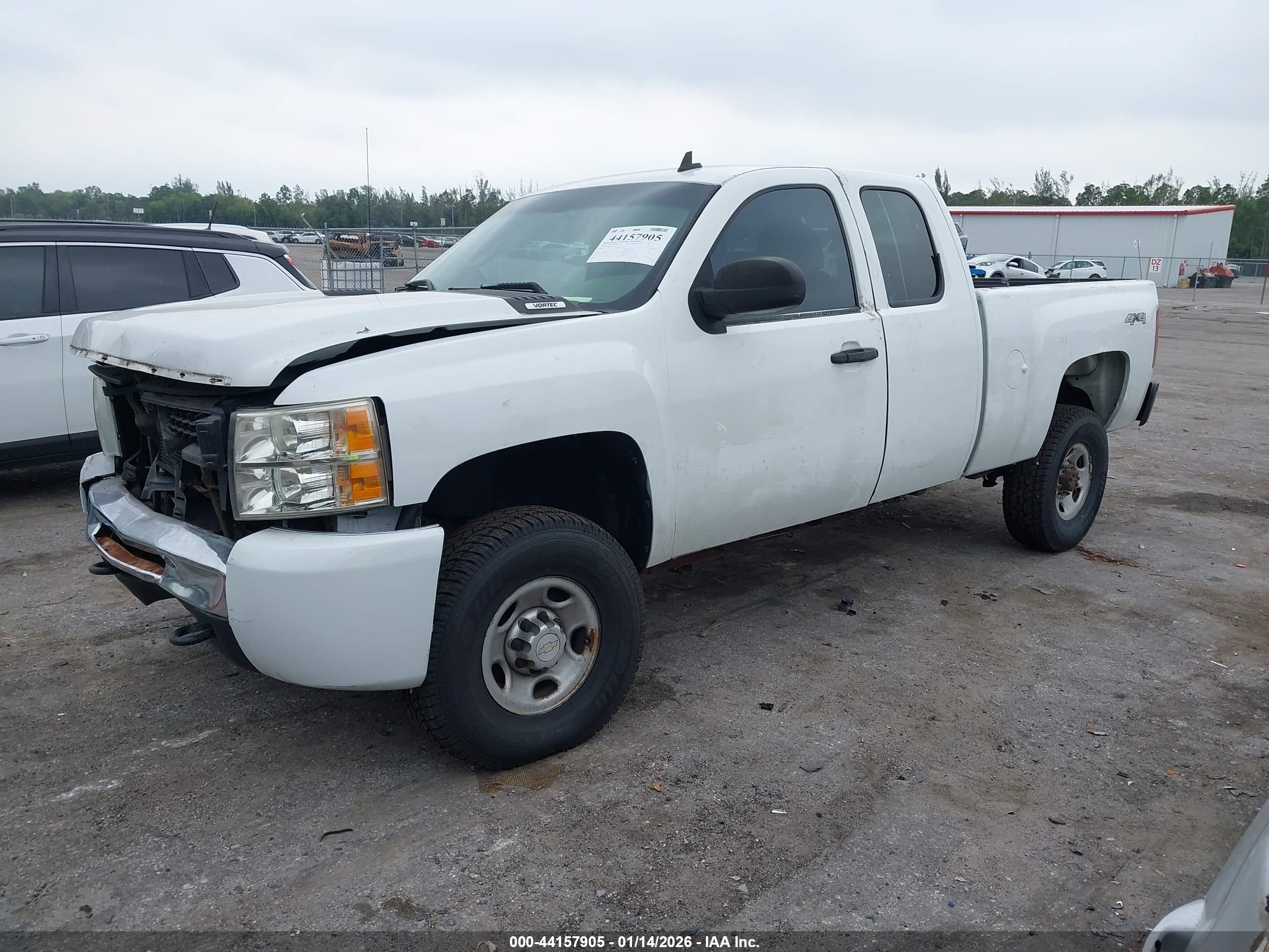 CHEVROLET SILVERADO image 2