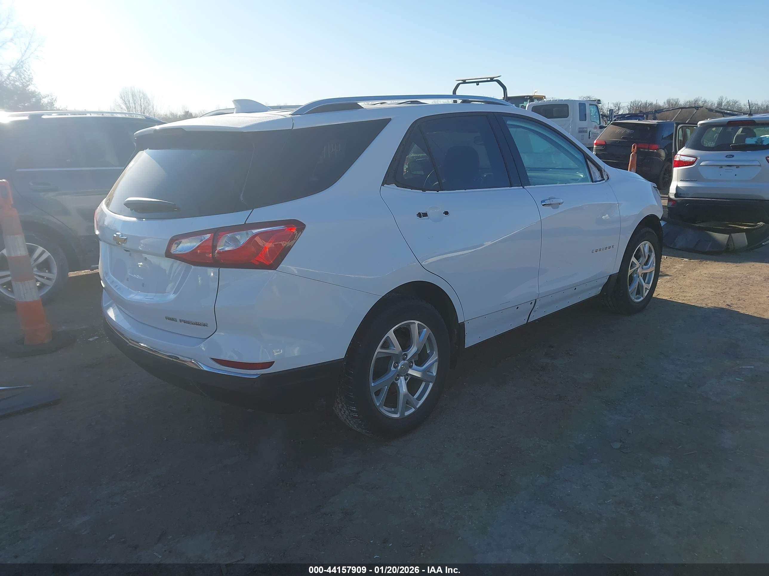 CHEVROLET EQUINOX image 4