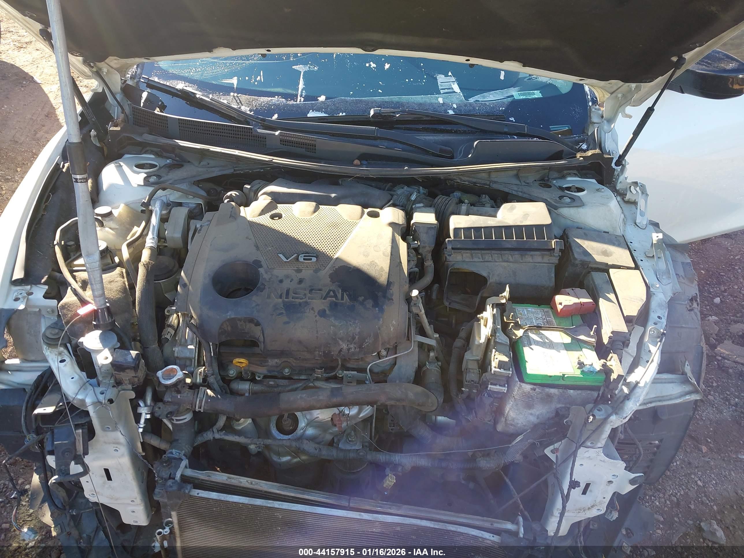 NISSAN MAXIMA image 10