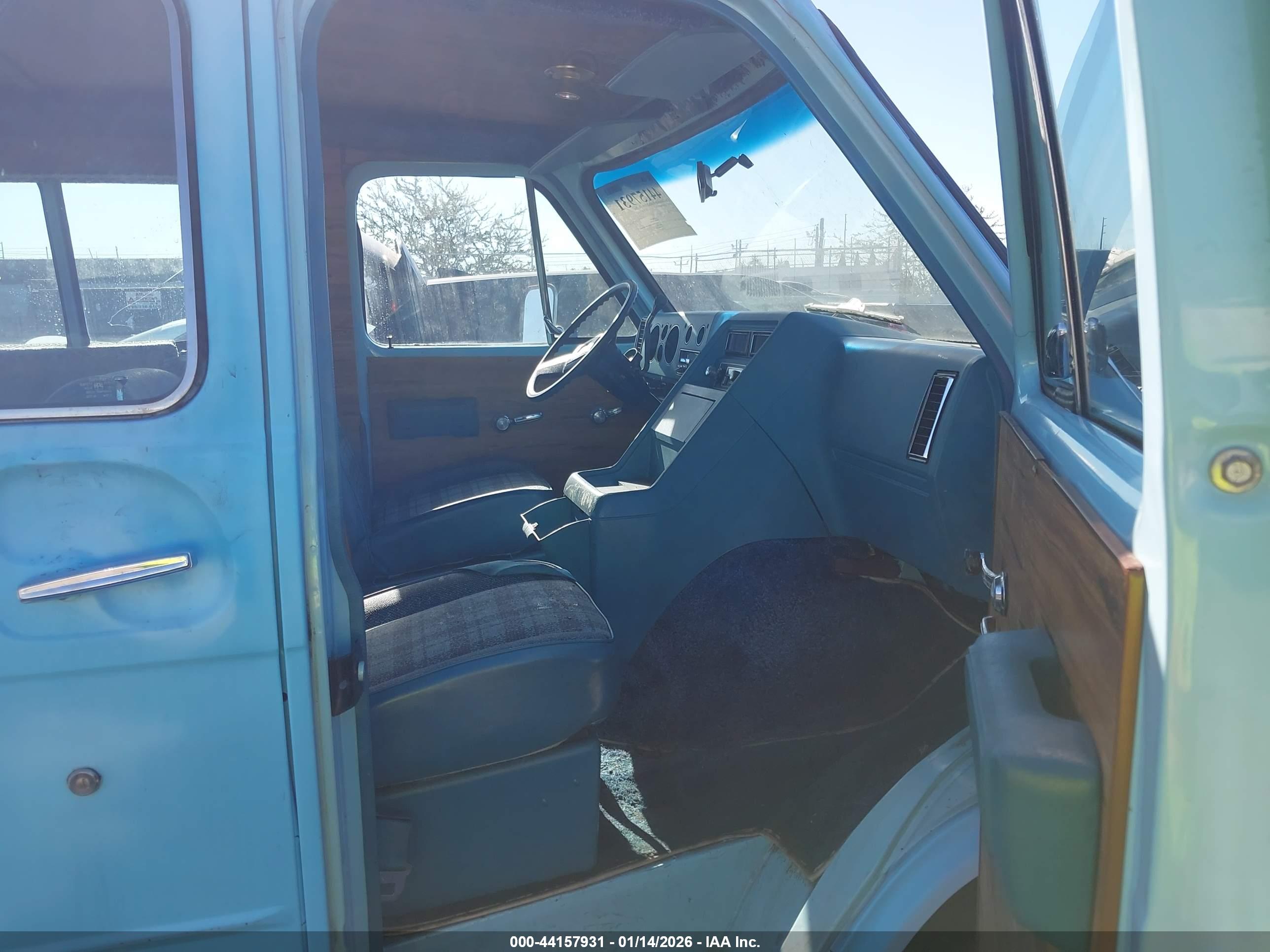 CHEVROLET VAN image 5