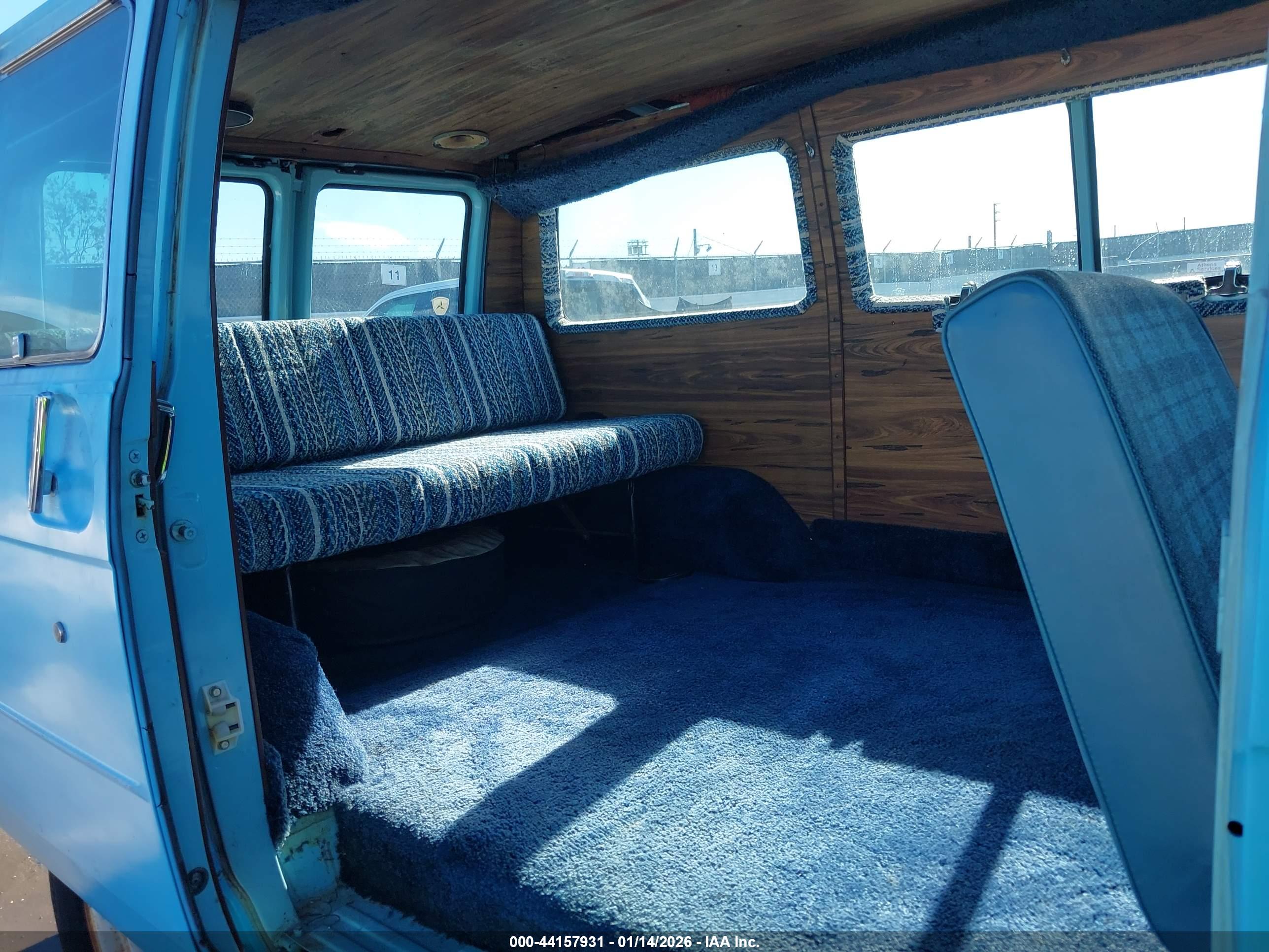 CHEVROLET VAN image 8