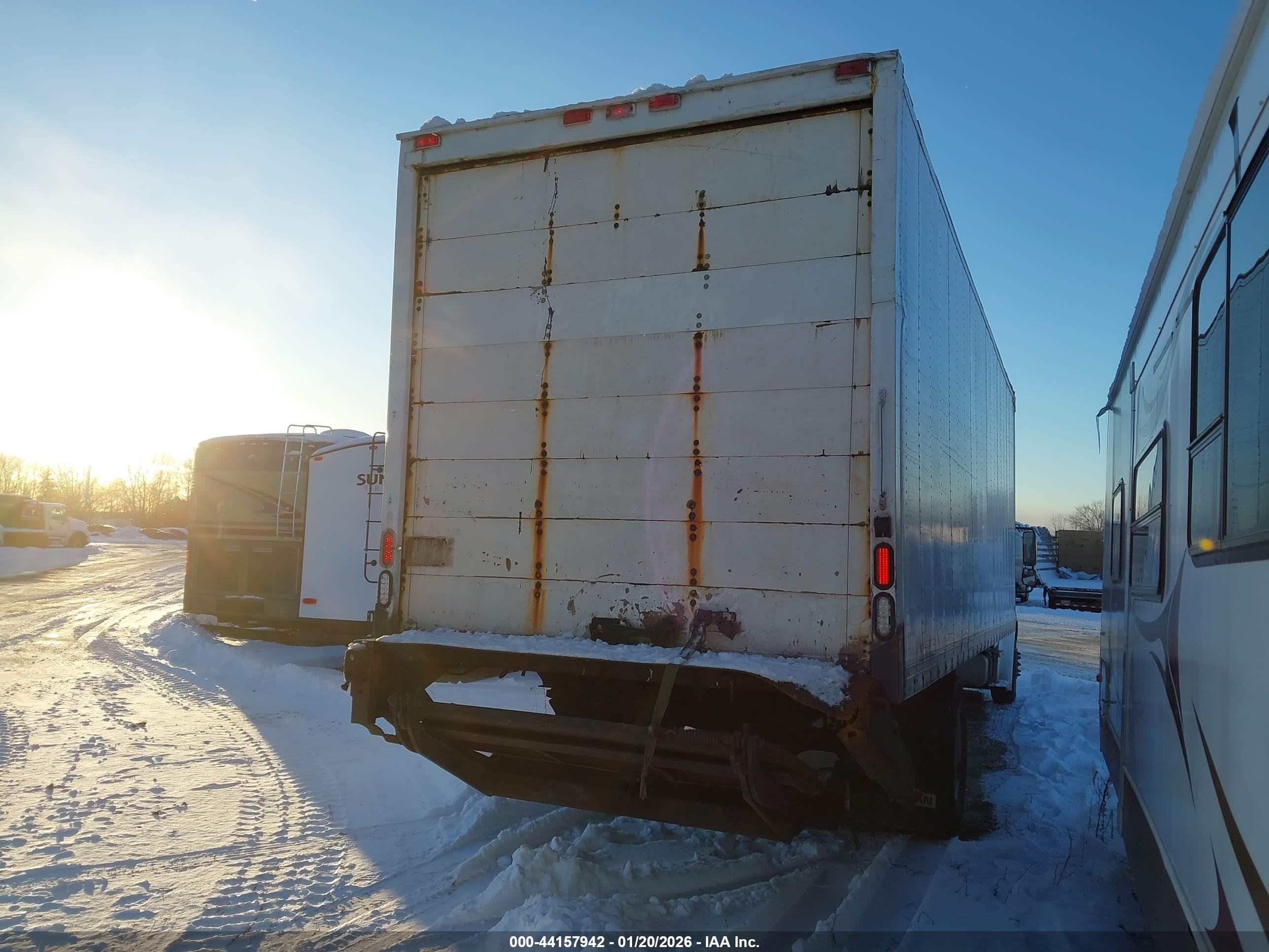 FREIGHTLINER M2 image 4