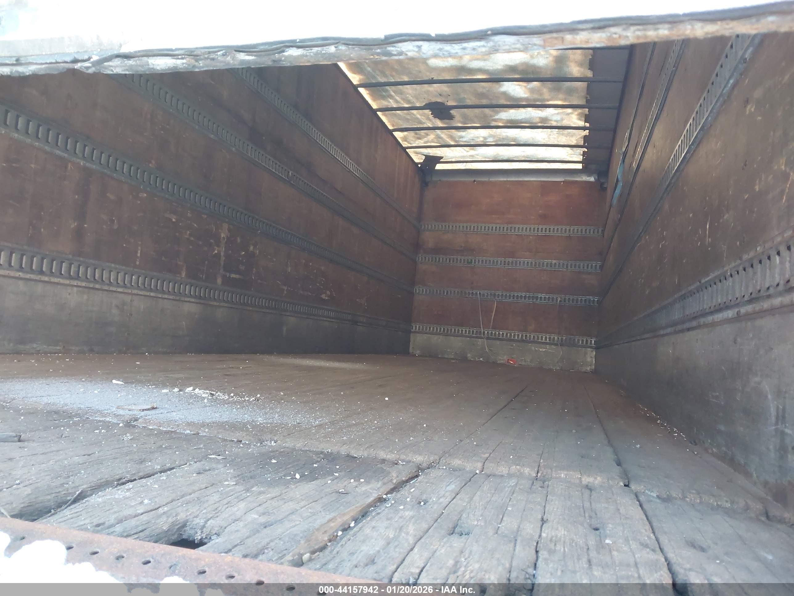 FREIGHTLINER M2 image 8