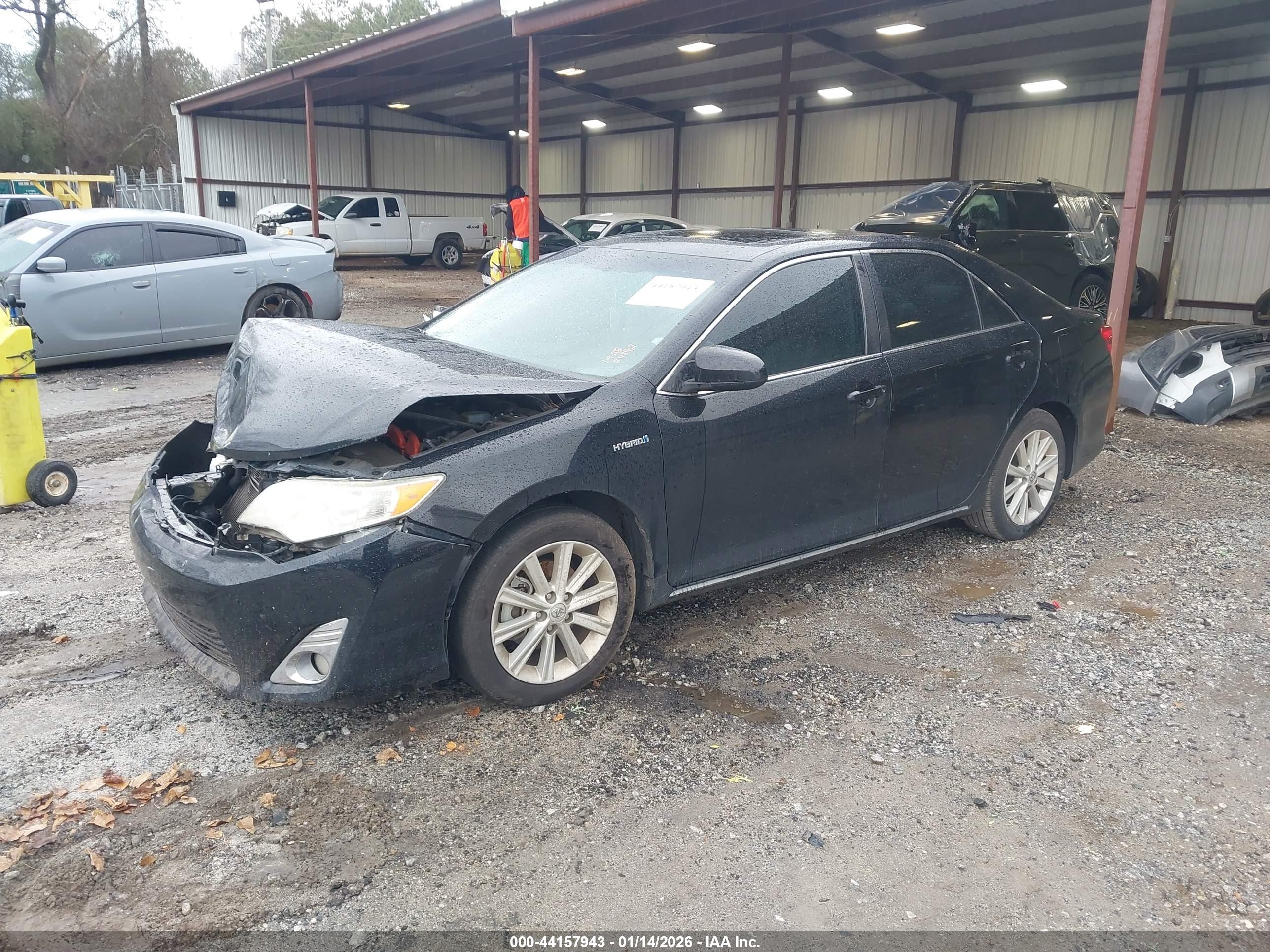 TOYOTA CAMRY image 2
