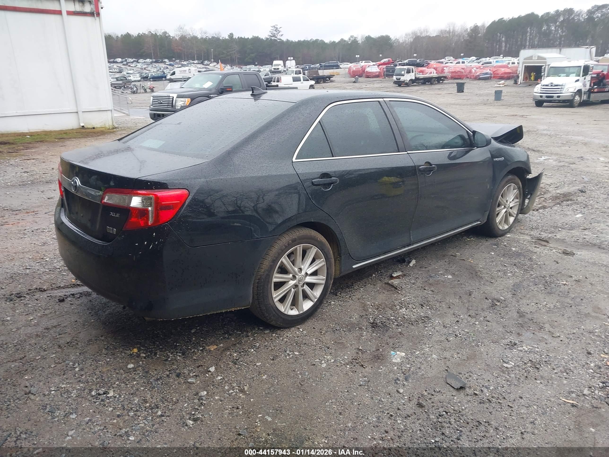 TOYOTA CAMRY image 4