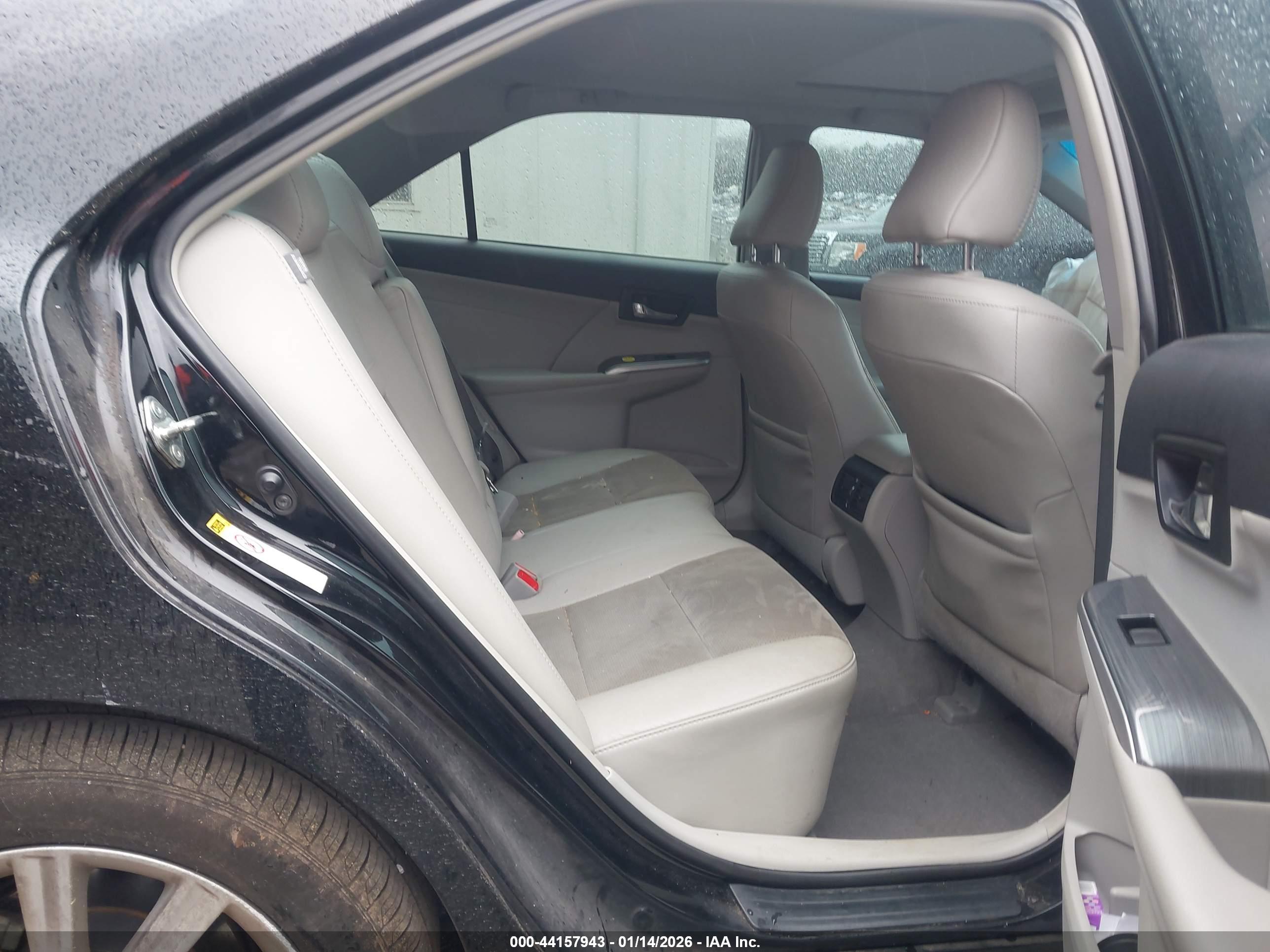 TOYOTA CAMRY image 8