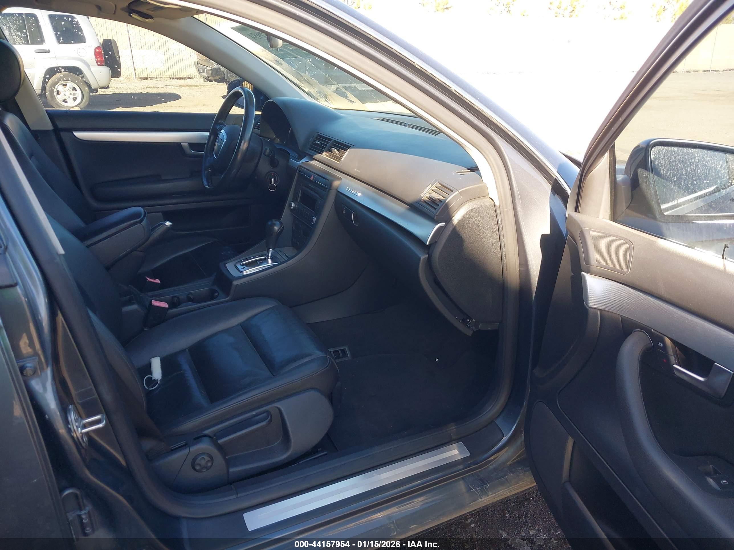 AUDI A4 image 5