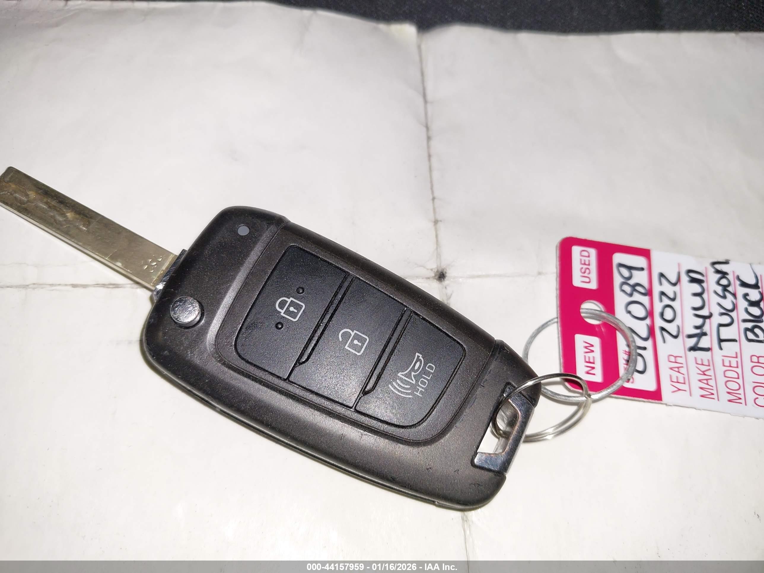 HYUNDAI TUCSON image 11