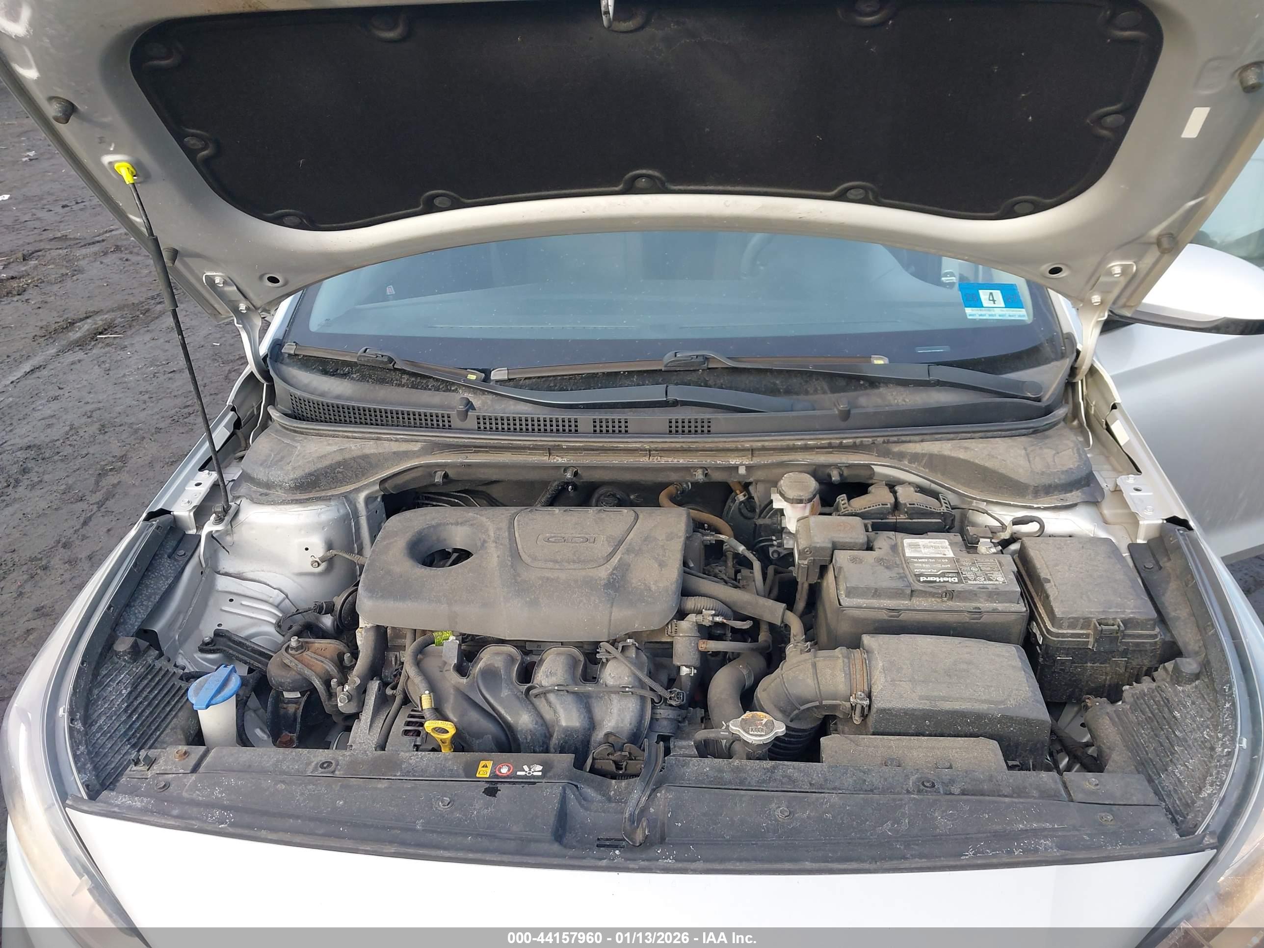 HYUNDAI ACCENT image 10