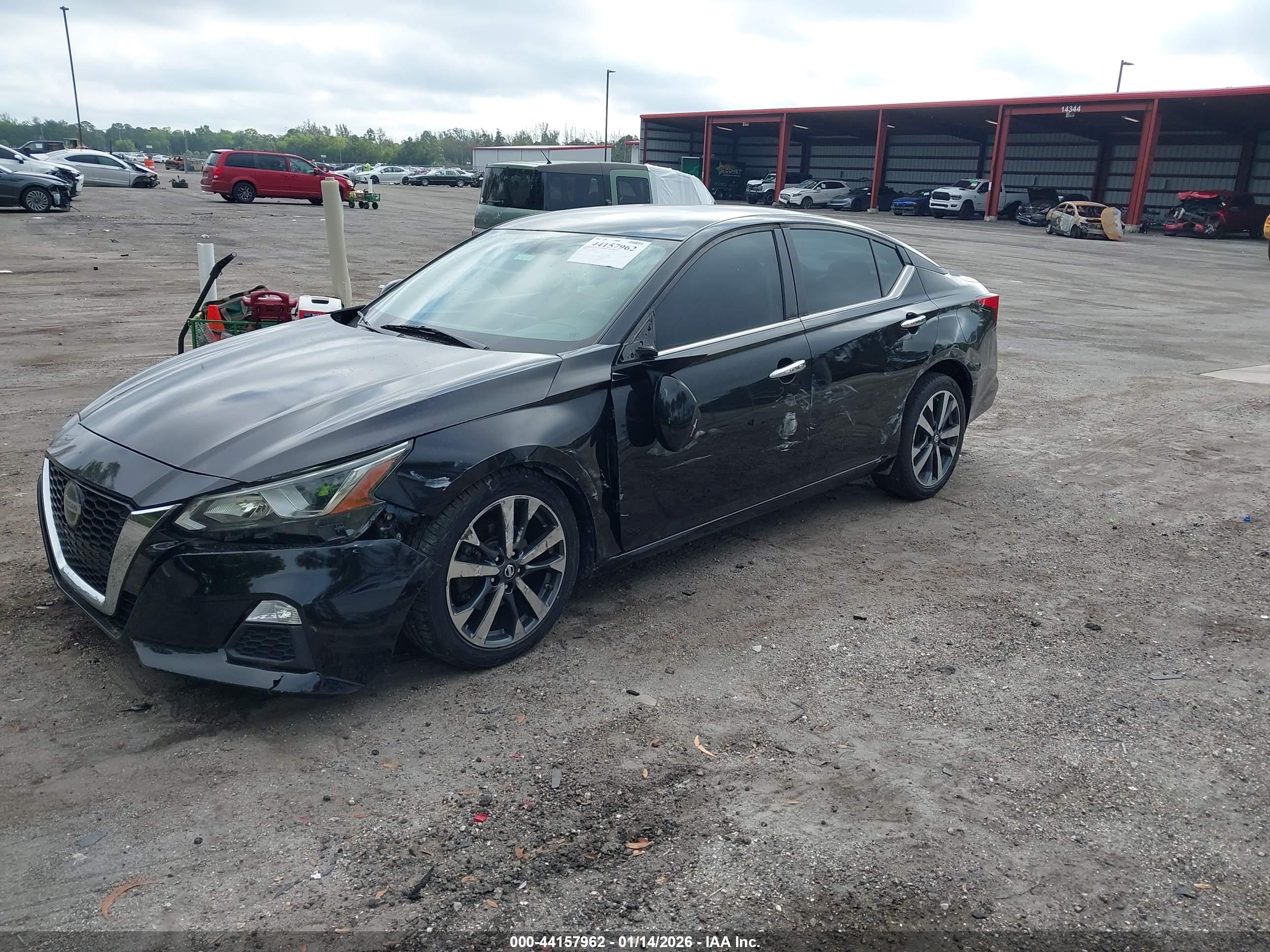 NISSAN ALTIMA image 6