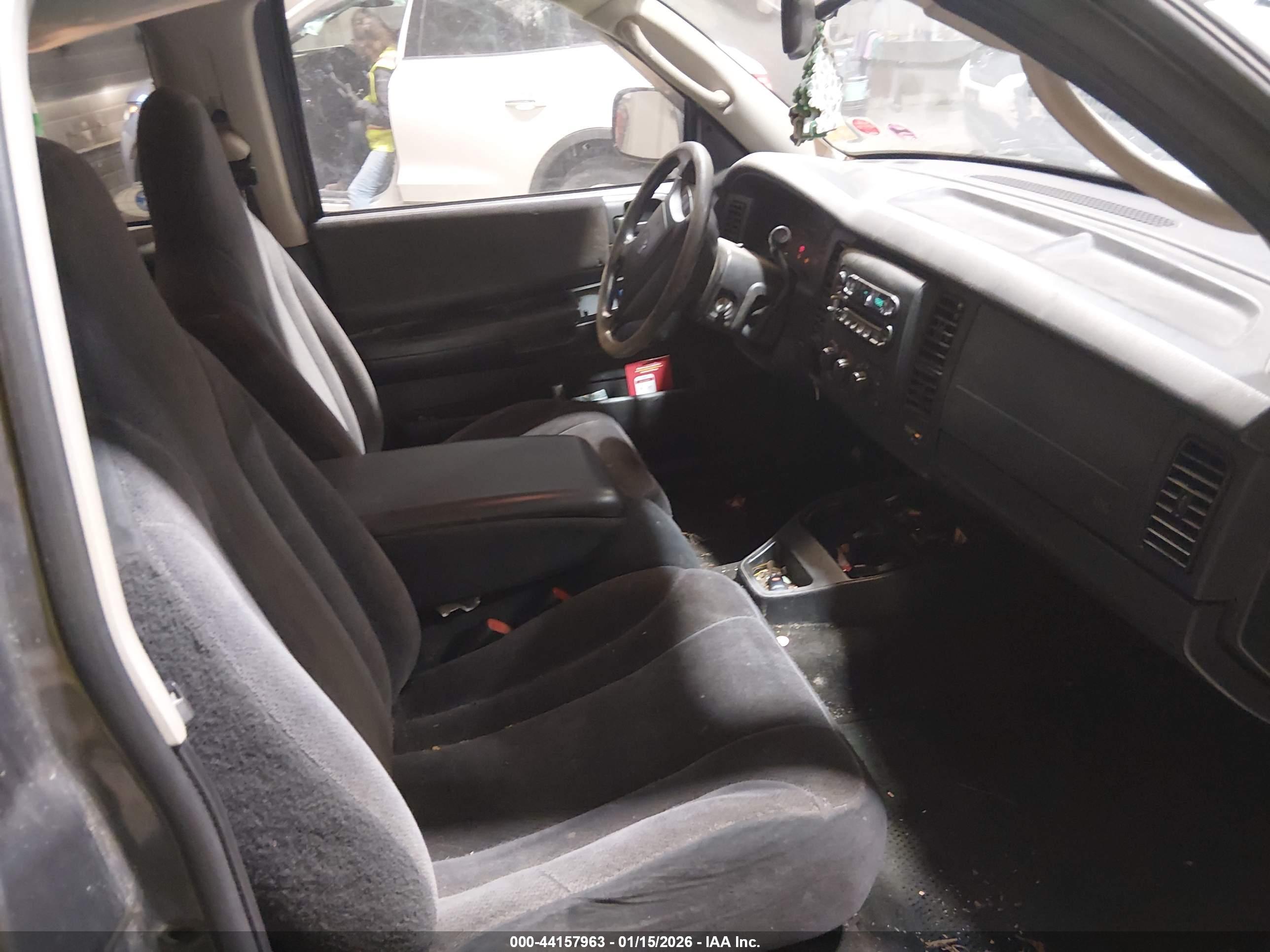 DODGE DAKOTA image 5